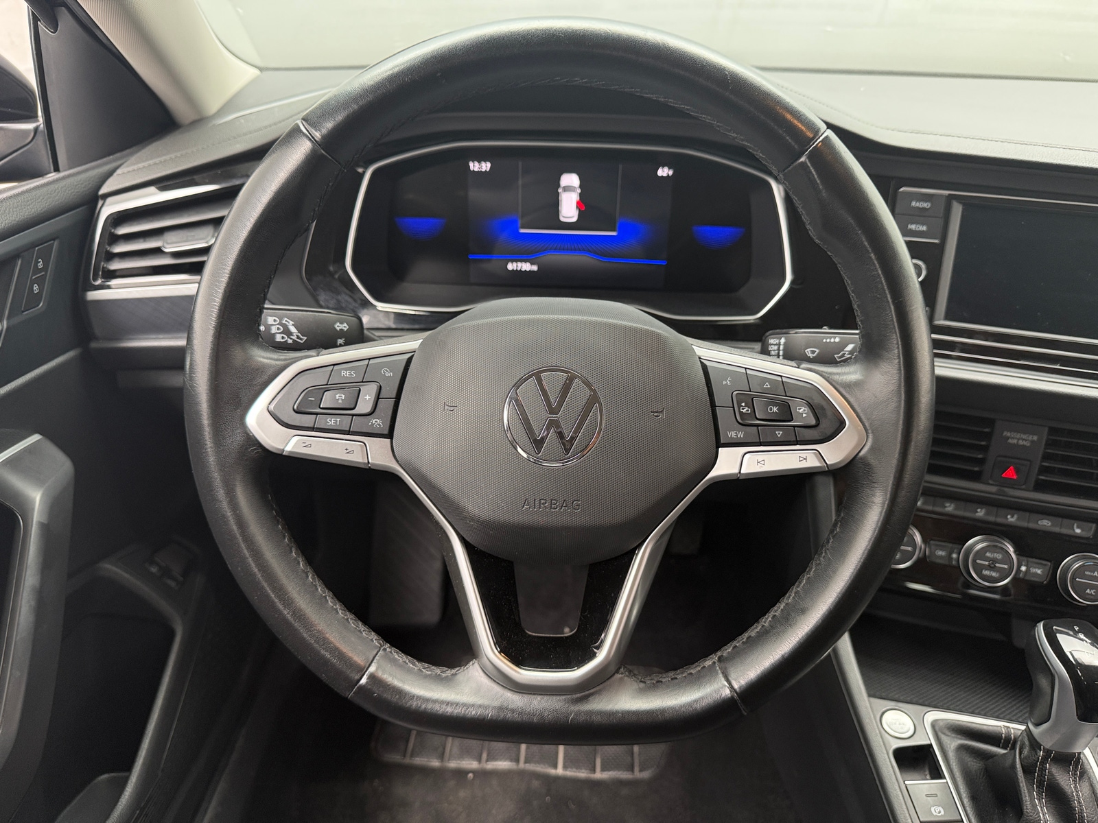 Thumbnail: 2024 Volkswagen Jetta - 4