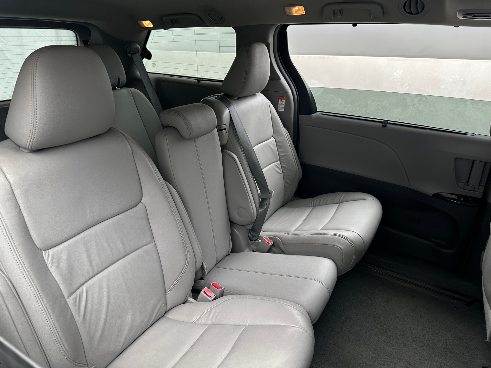Thumbnail: 2015 Toyota Sienna - 5