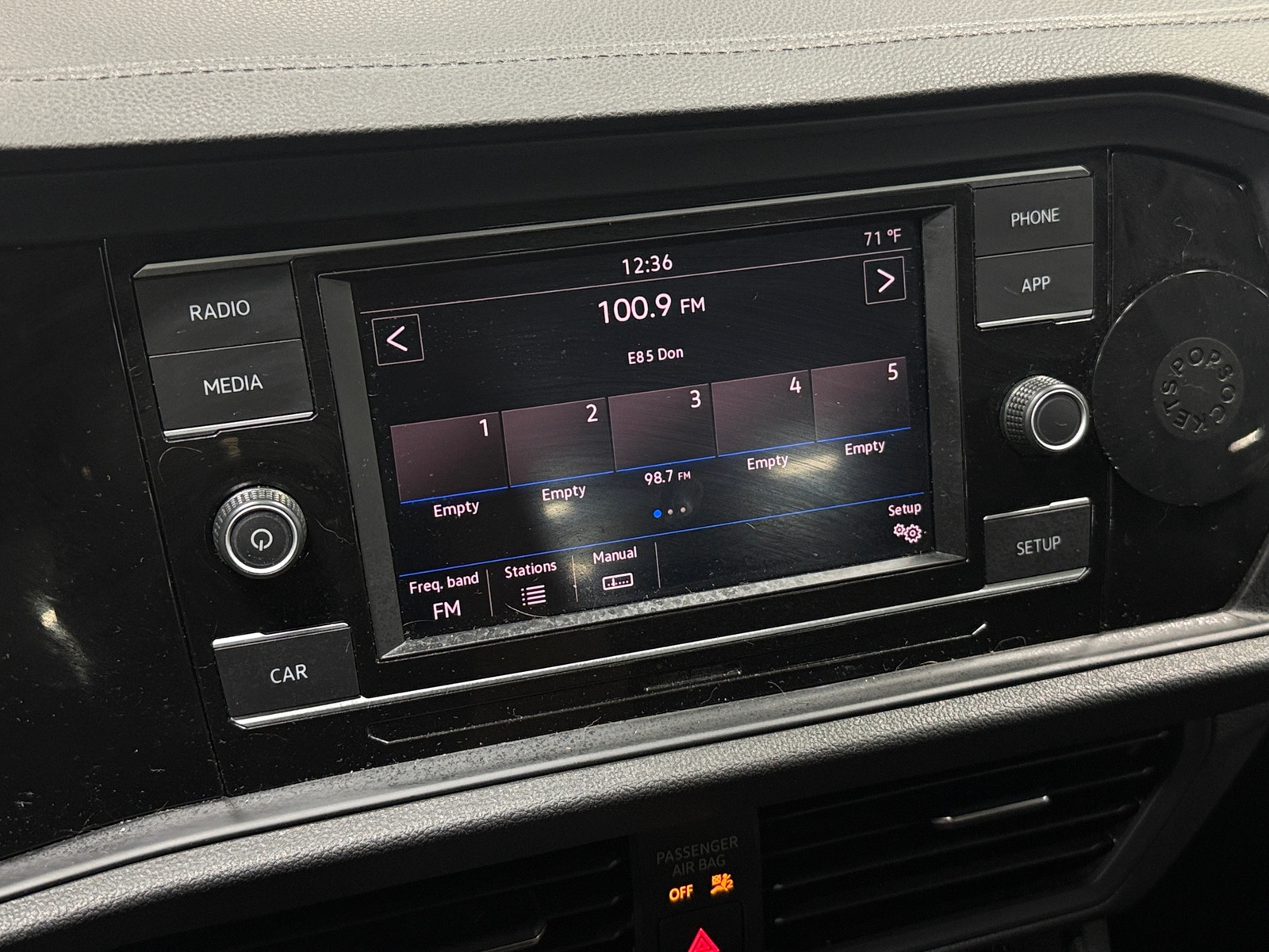Thumbnail: 2019 Volkswagen Jetta - 4