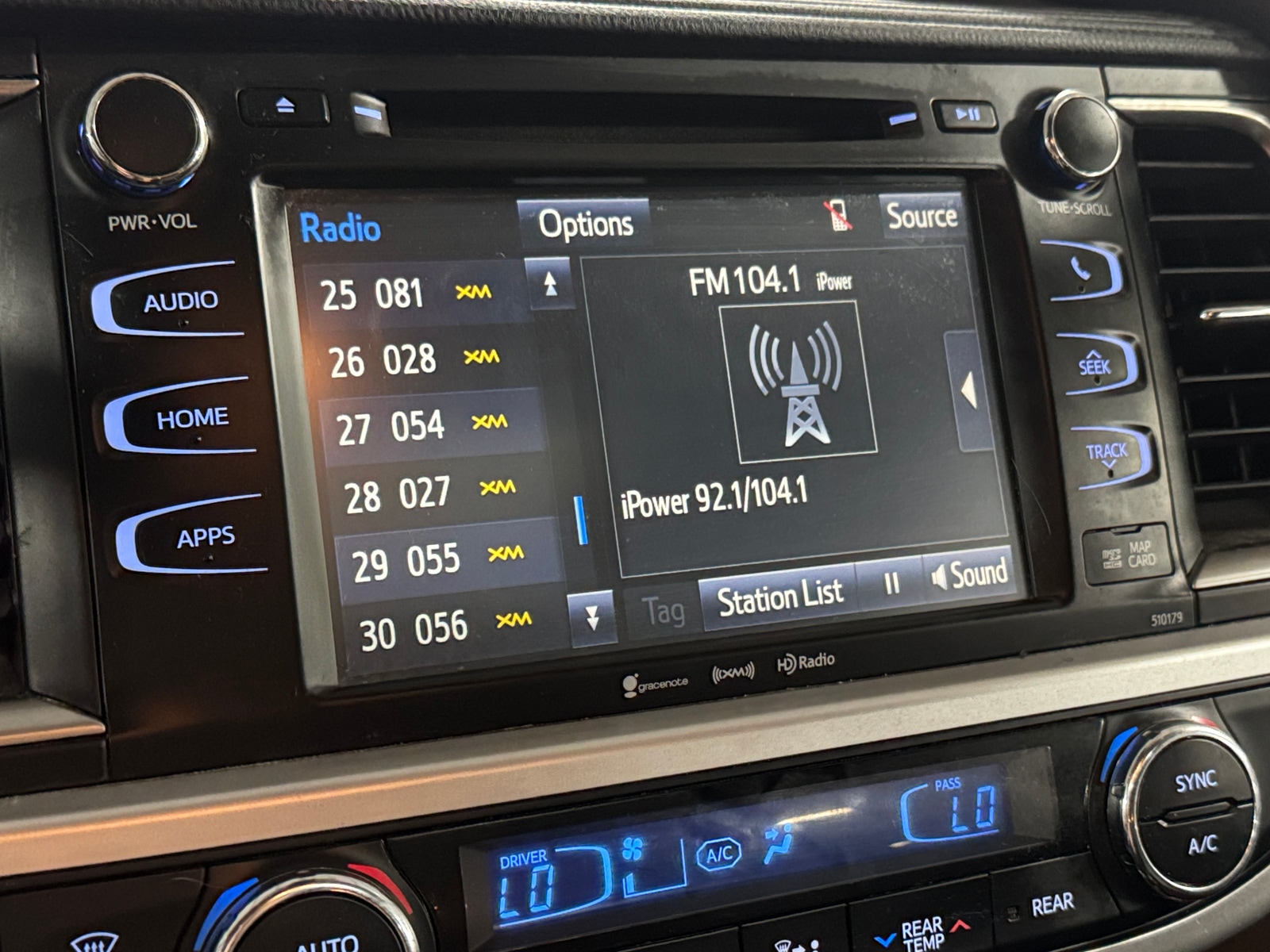 Thumbnail: 2018 Toyota Highlander - 3