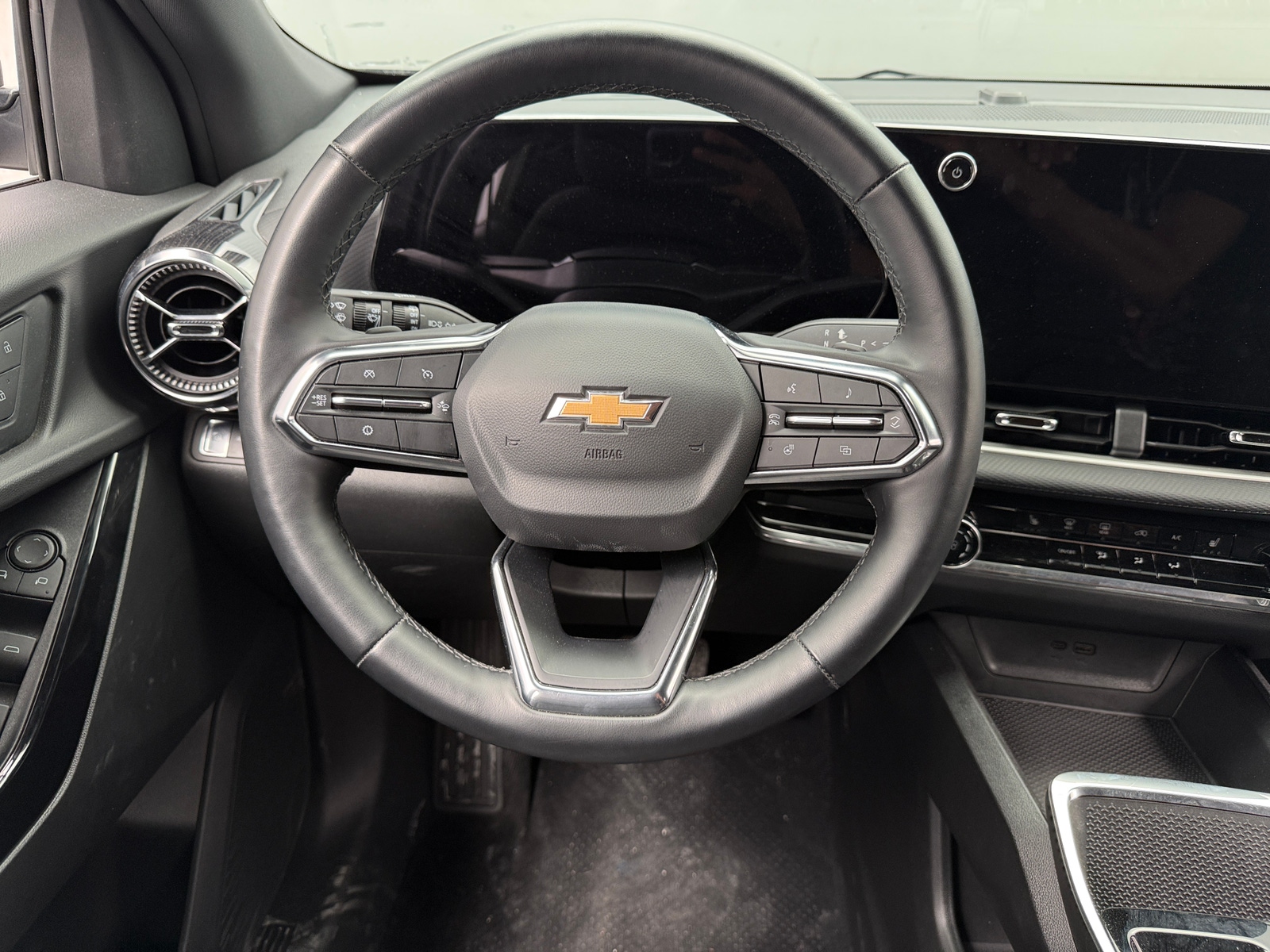 Thumbnail: 2025 Chevrolet Equinox - 5