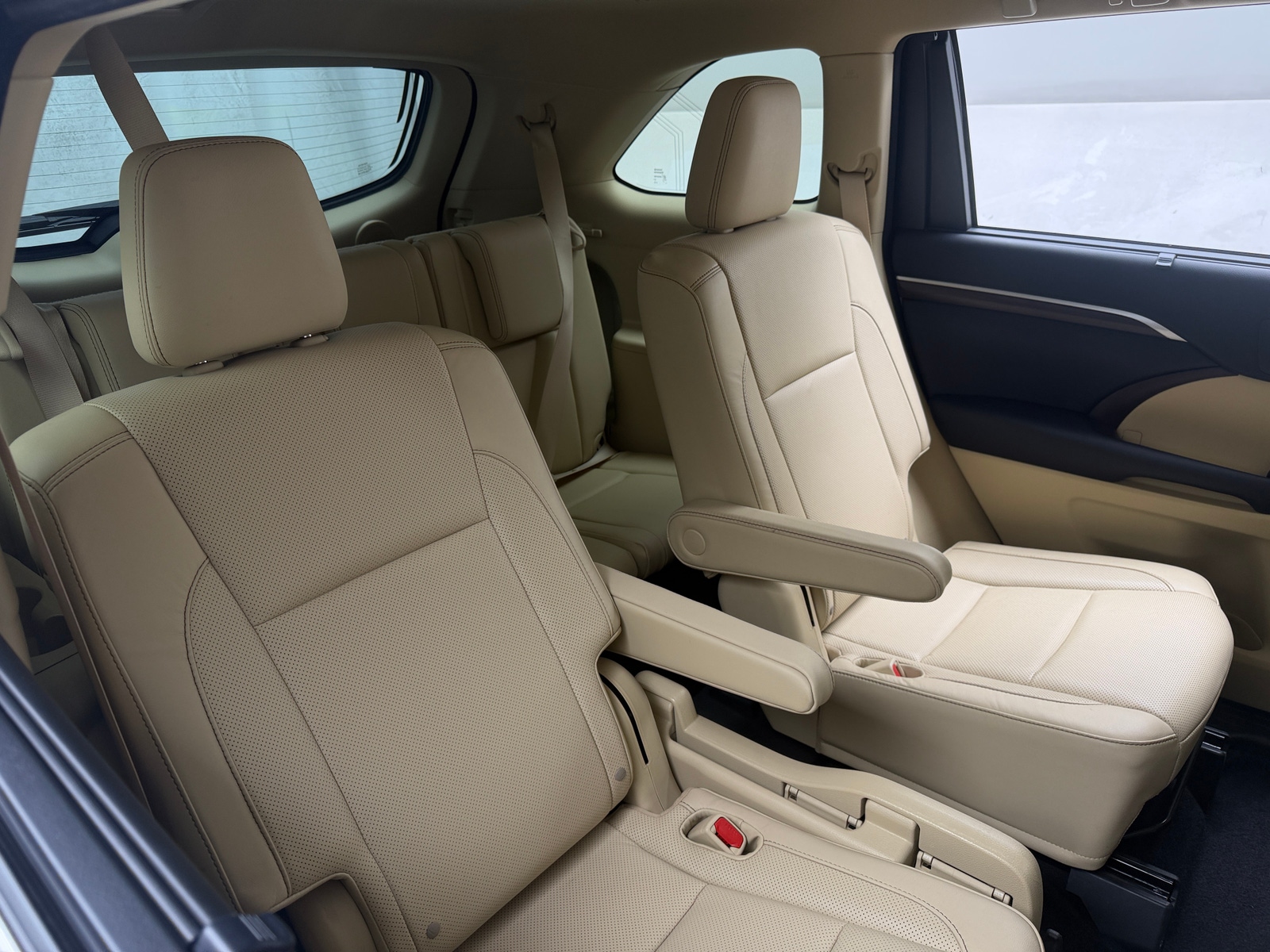 Thumbnail: 2015 Toyota Highlander - 5