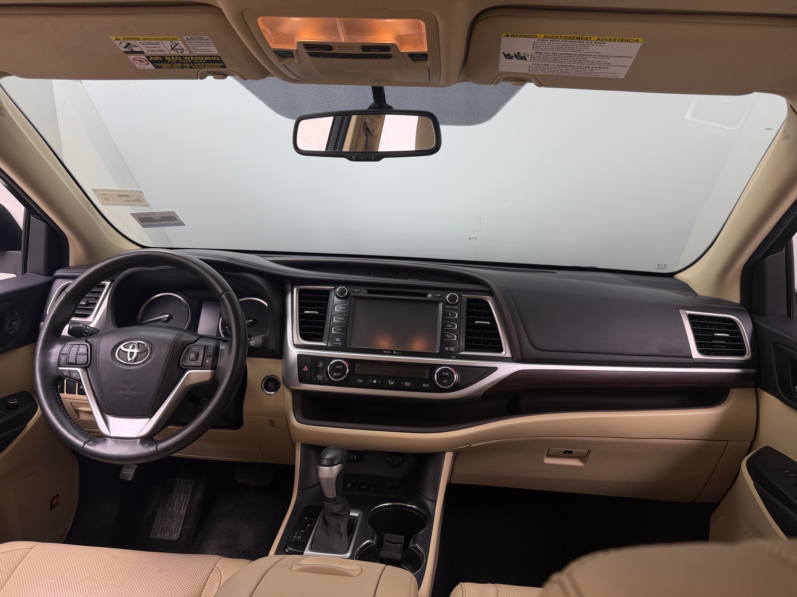 Thumbnail: 2015 Toyota Highlander - 2