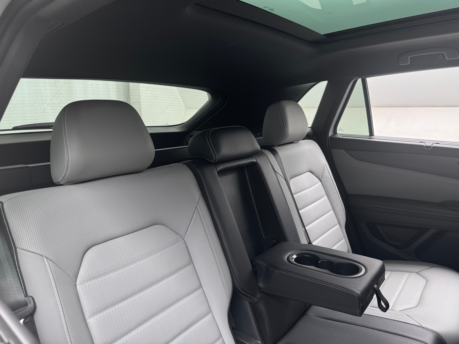 Thumbnail: 2024 Volkswagen Atlas - 5