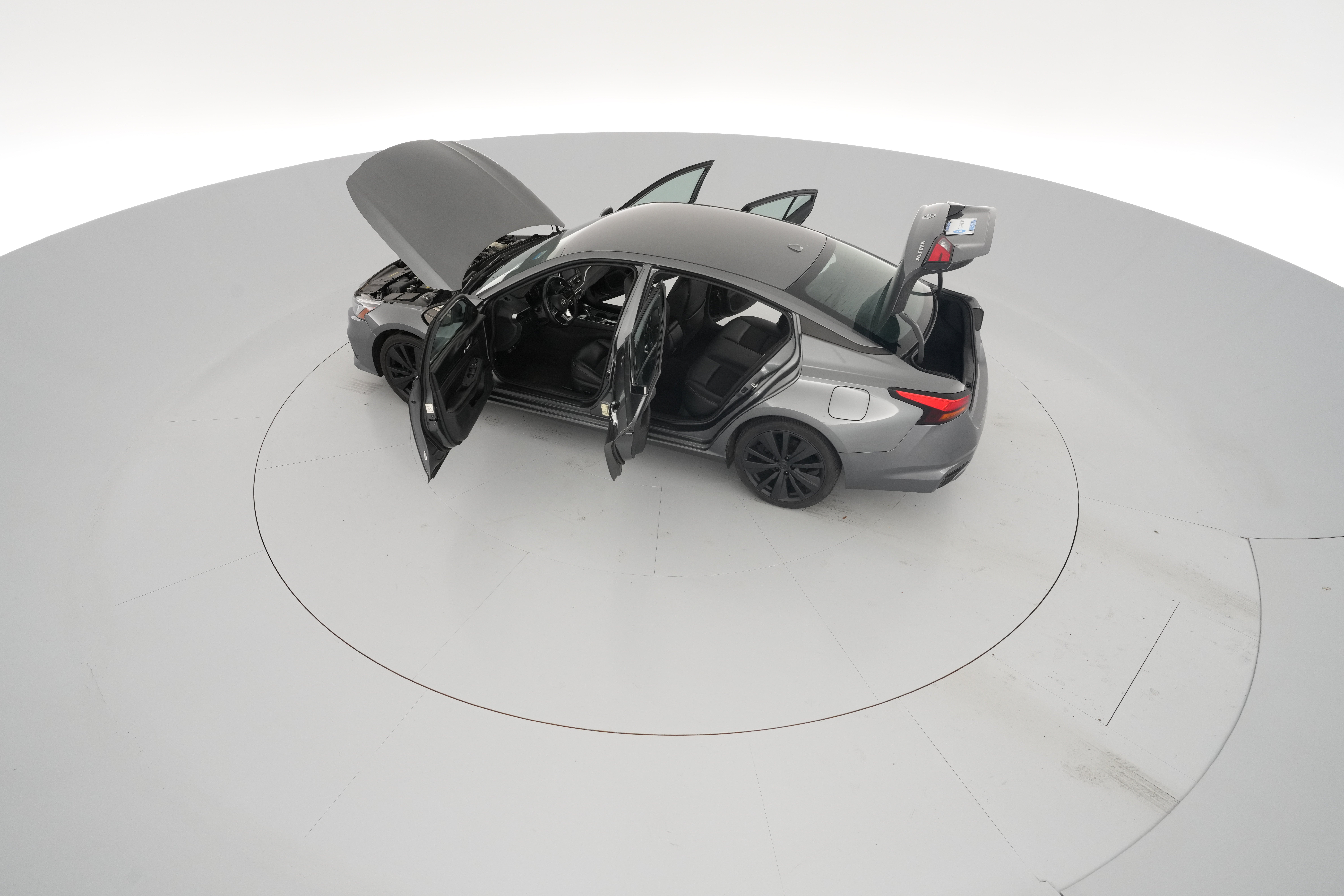 2022 Nissan Altima SR - Photo 40