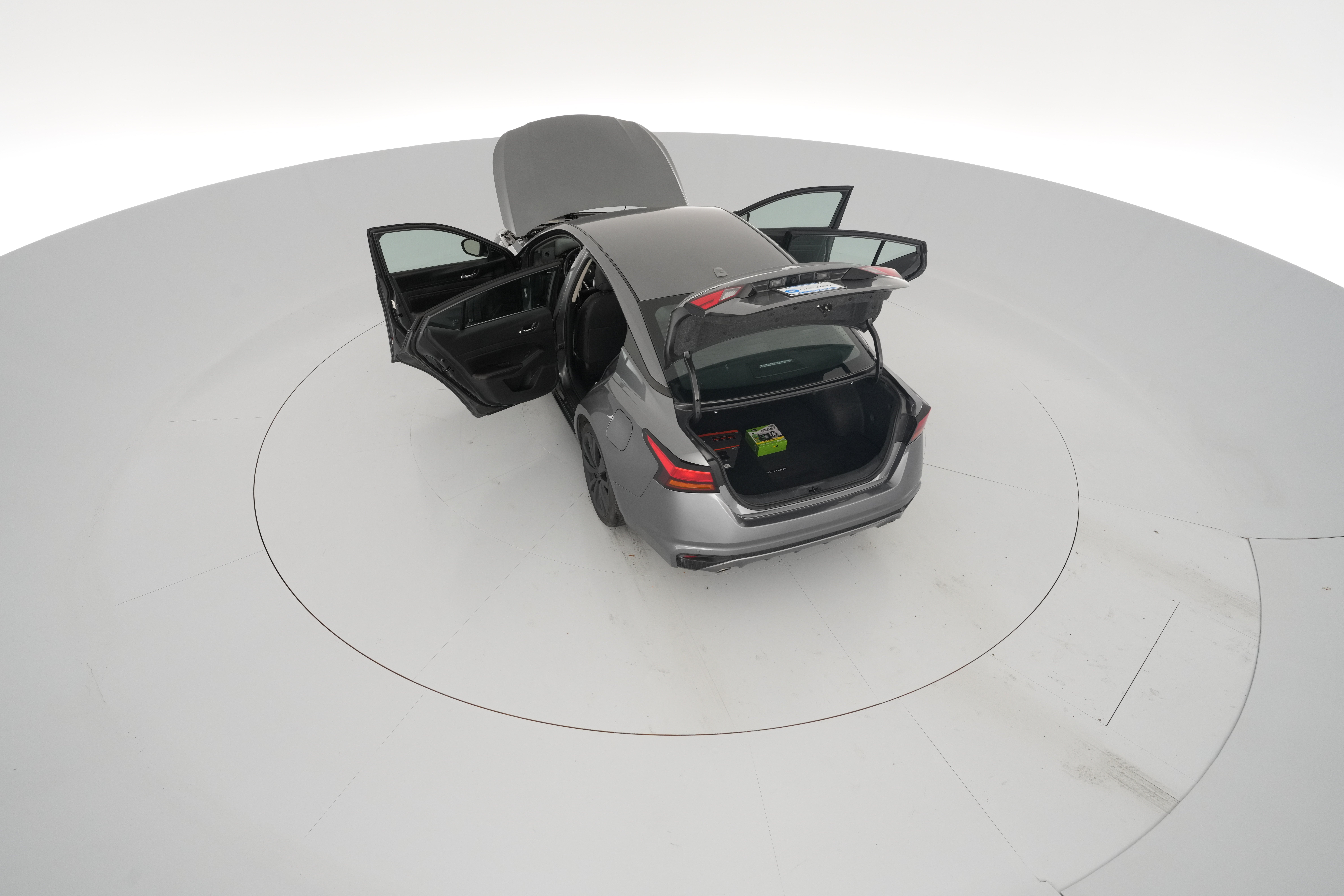 2022 Nissan Altima SR - Photo 42