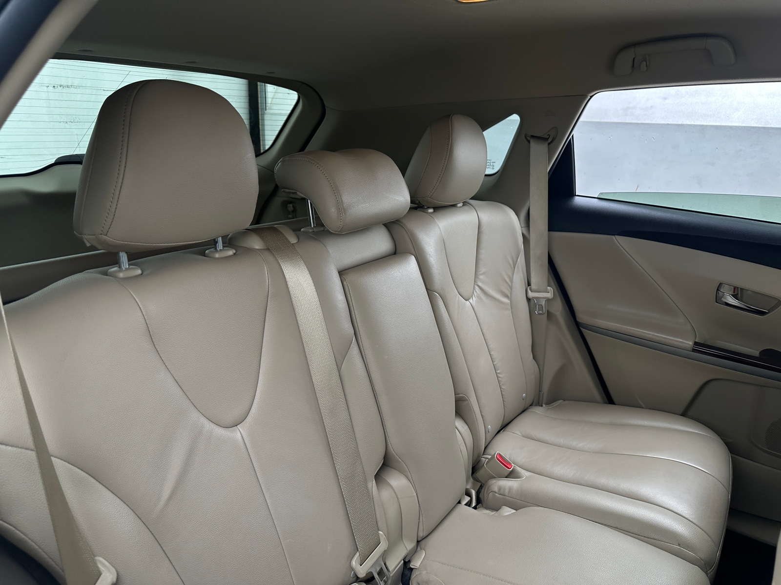 Thumbnail: 2015 Toyota Venza - 6