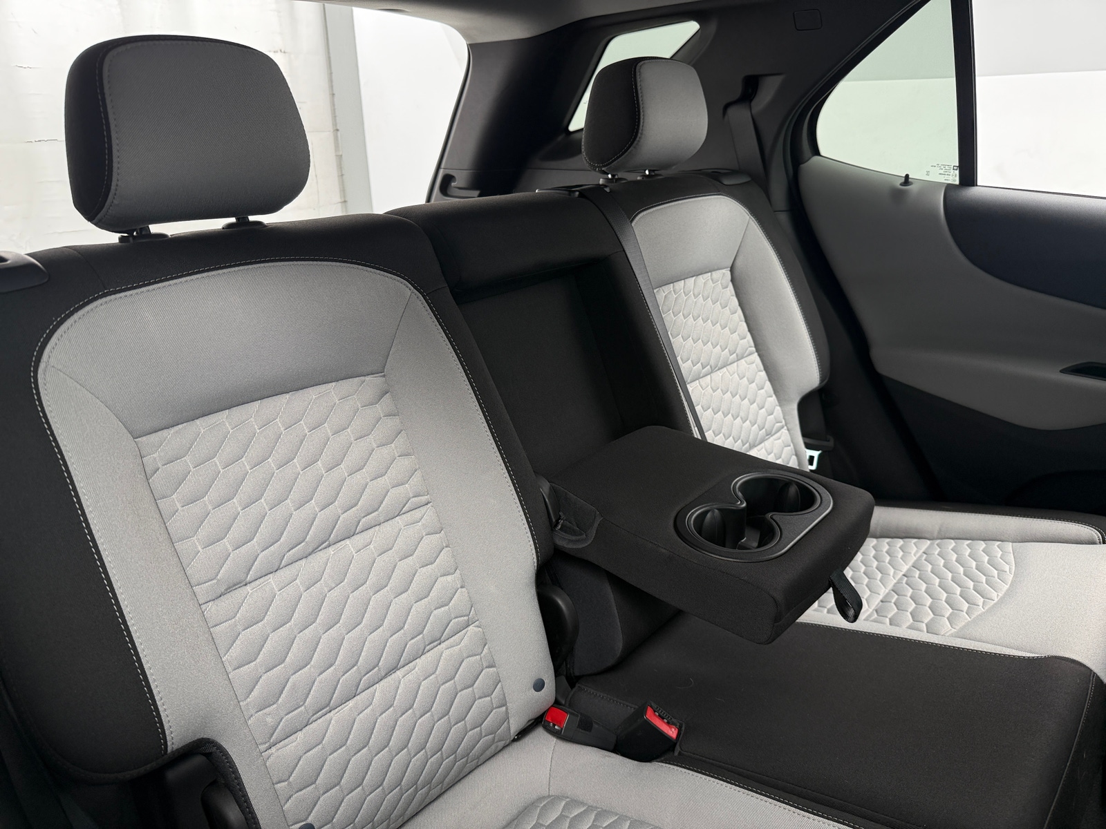 Thumbnail: 2021 Chevrolet Equinox - 6
