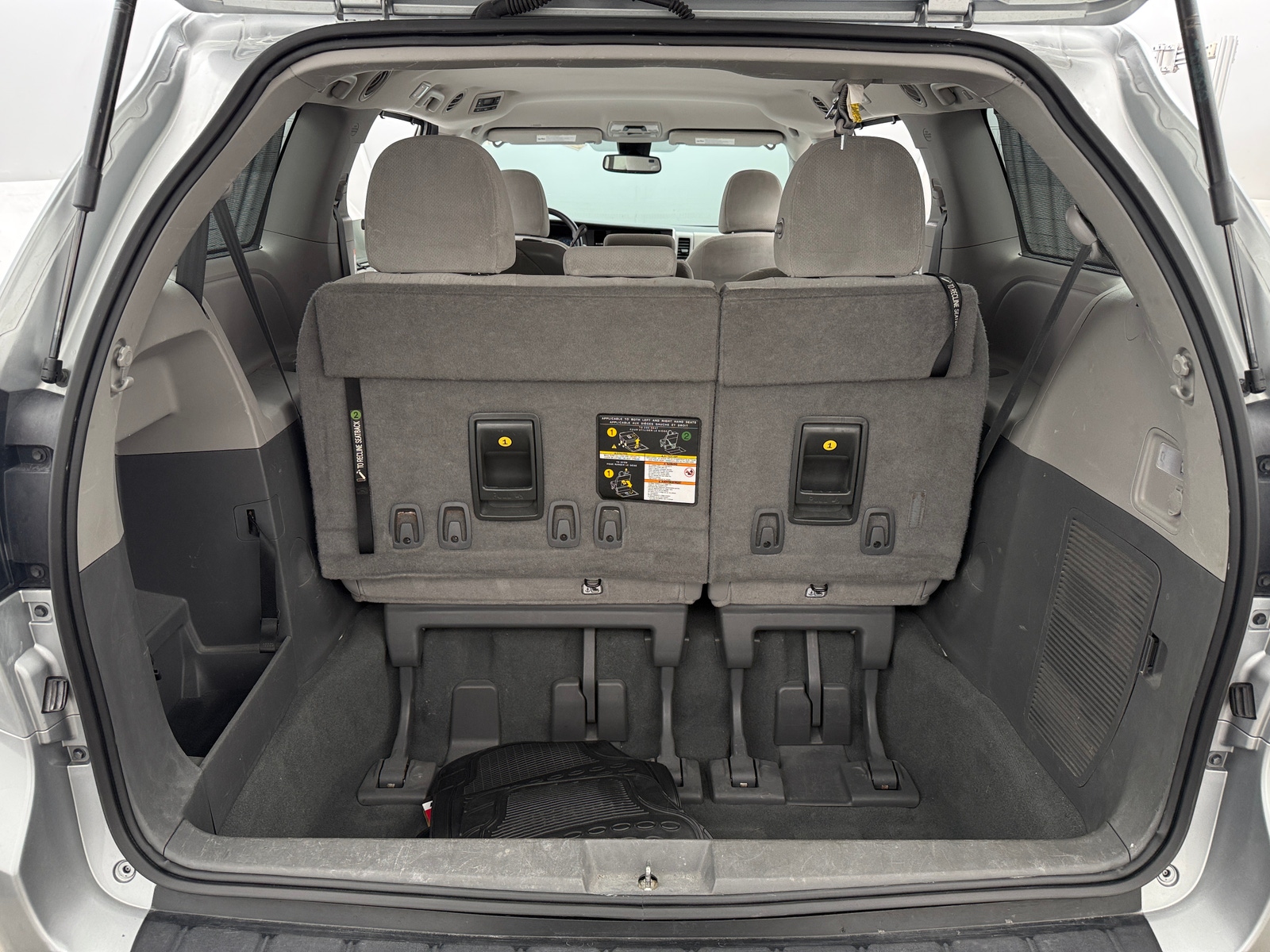 Thumbnail: 2020 Toyota Sienna - 7