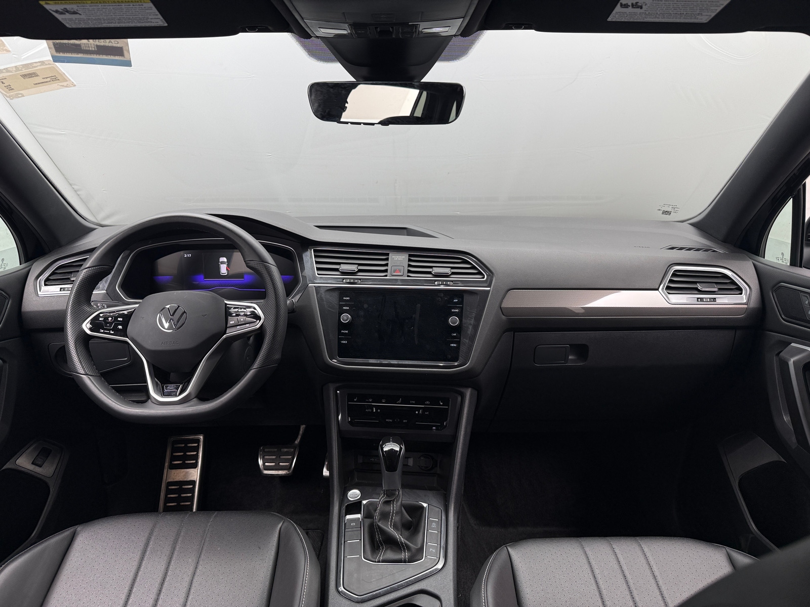 Thumbnail: 2024 Volkswagen Tiguan - 2