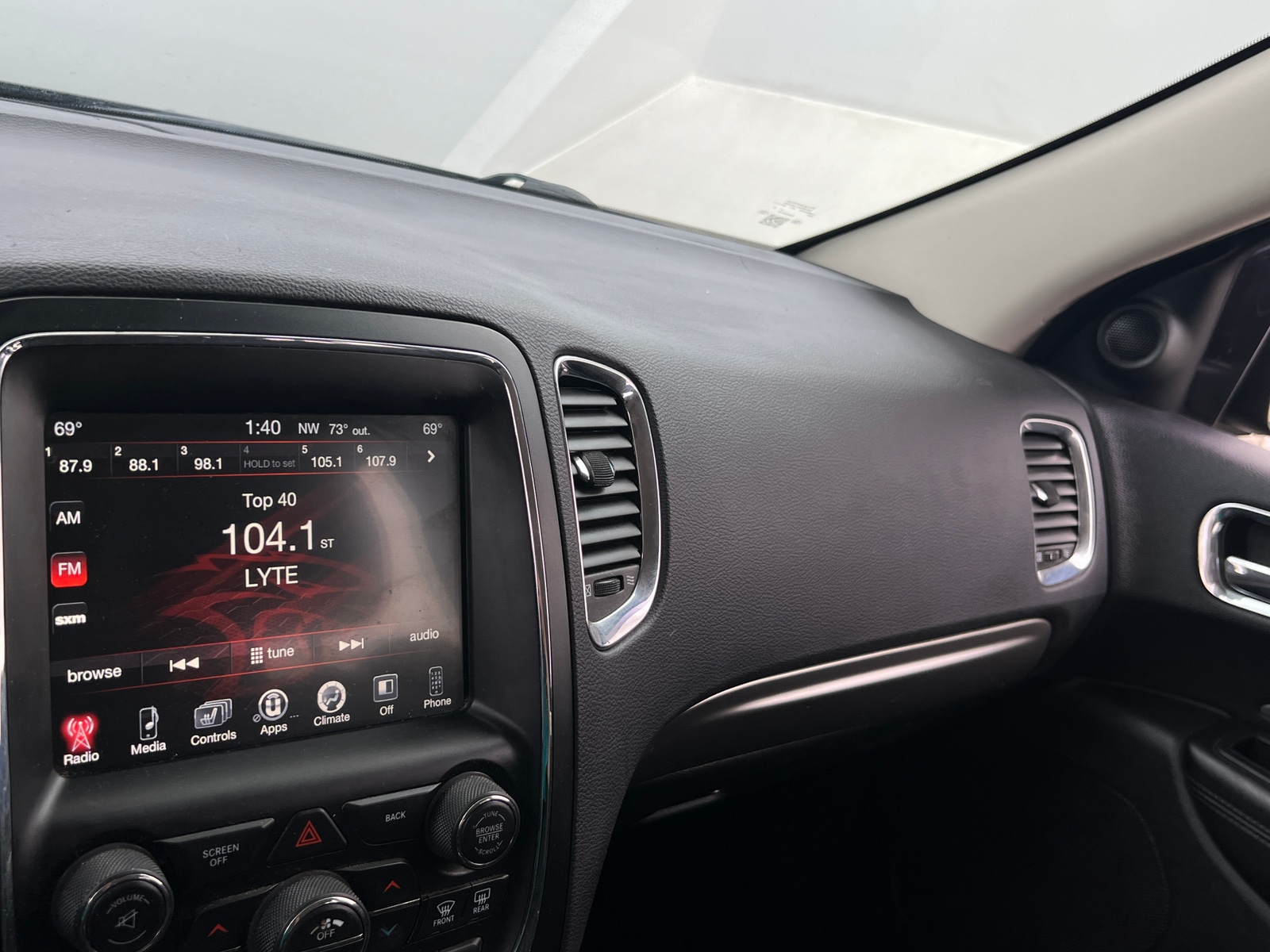 Thumbnail: 2017 Dodge Durango - 4