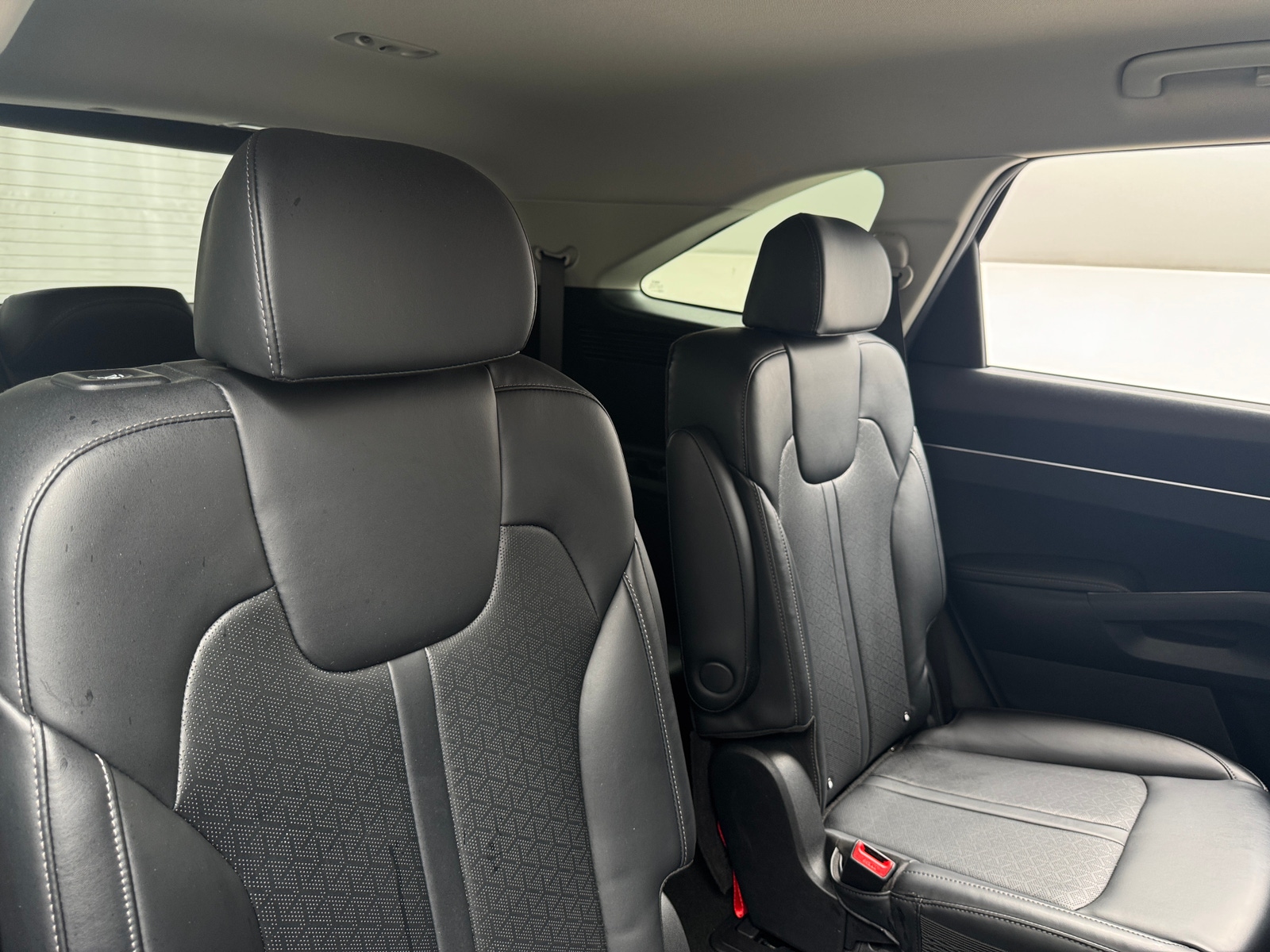 Thumbnail: 2022 Kia Sorento - 5