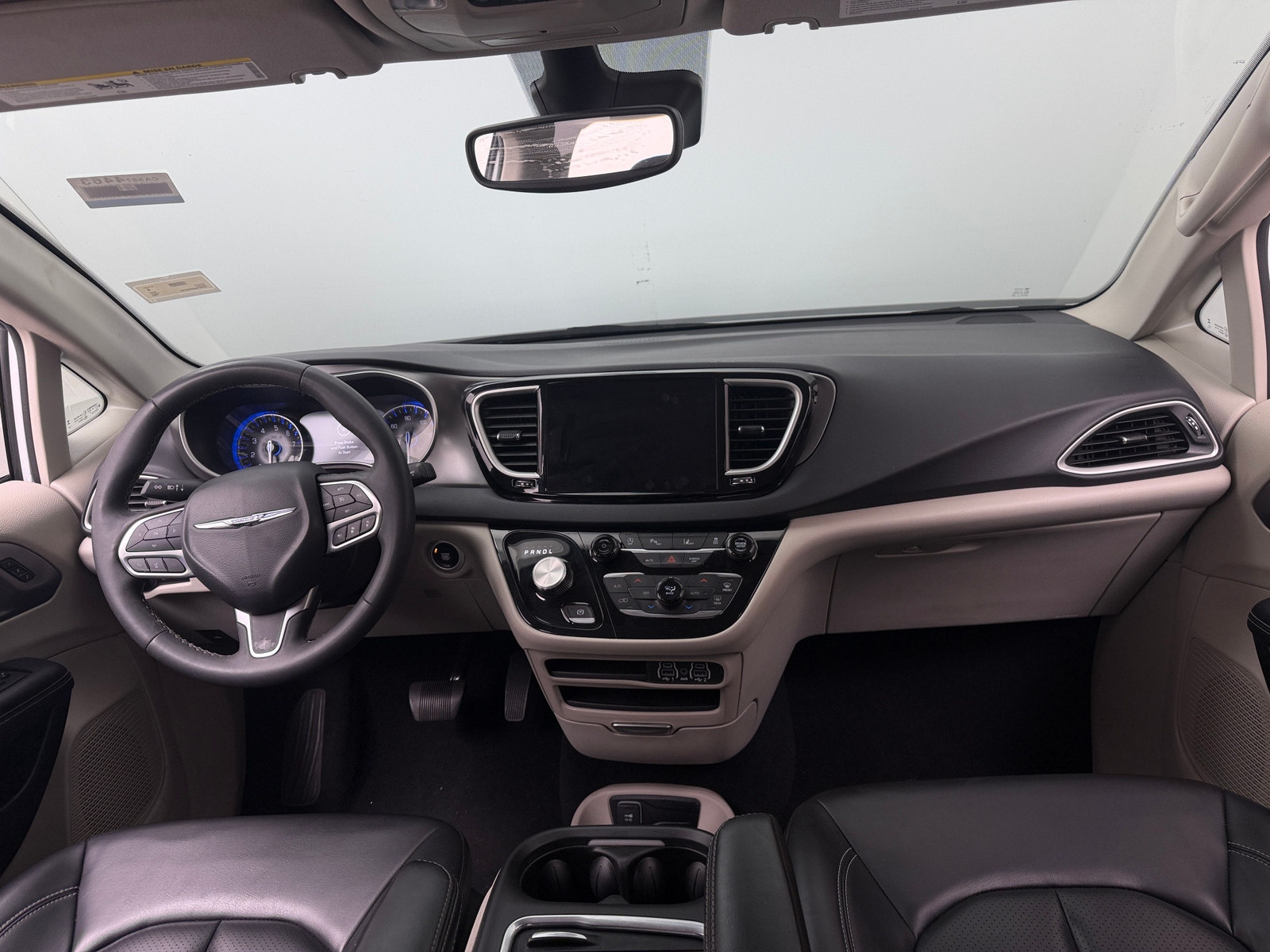 Thumbnail: 2023 Chrysler Pacifica - 2