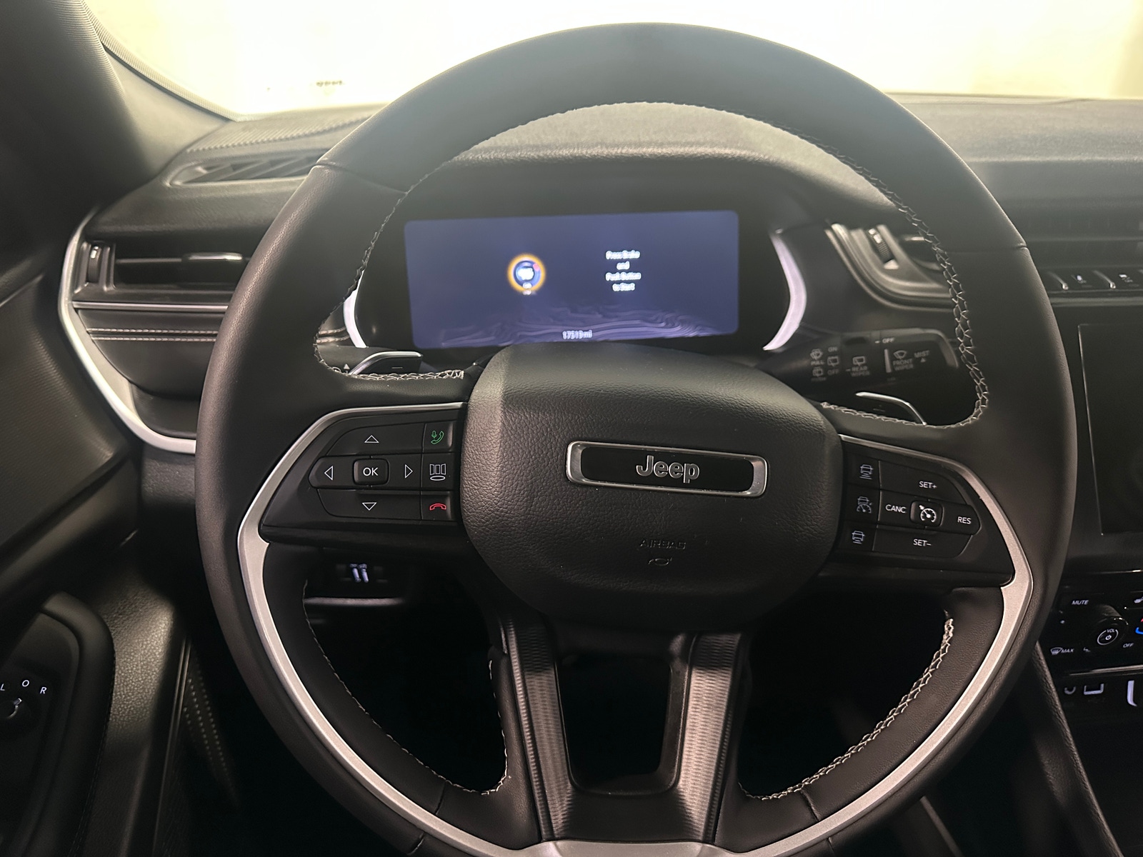 Thumbnail: 2025 Jeep Grand Cherokee - 5