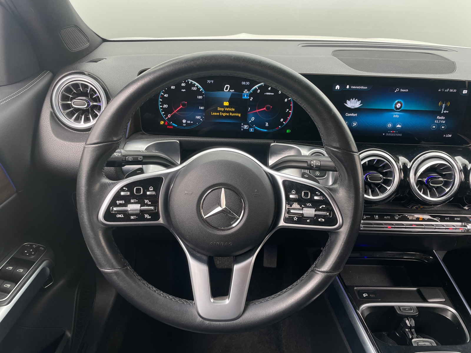 Thumbnail: 2023 Mercedes-Benz GLB - 4