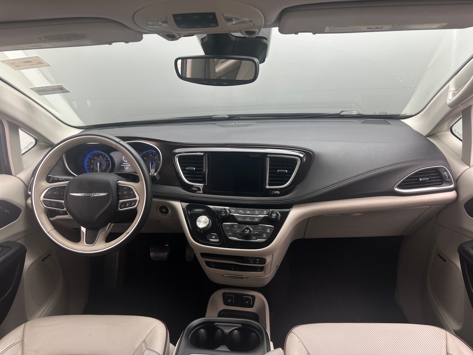 Thumbnail: 2018 Chrysler Pacifica - 2