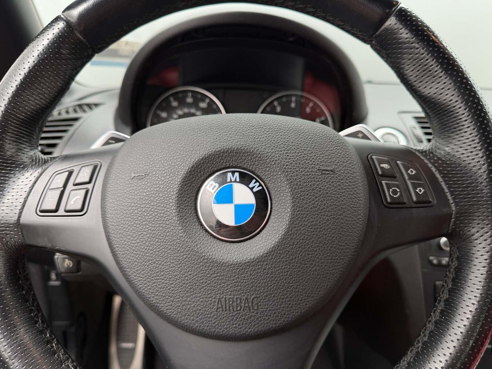 Thumbnail: 2011 BMW 1 Series - 4