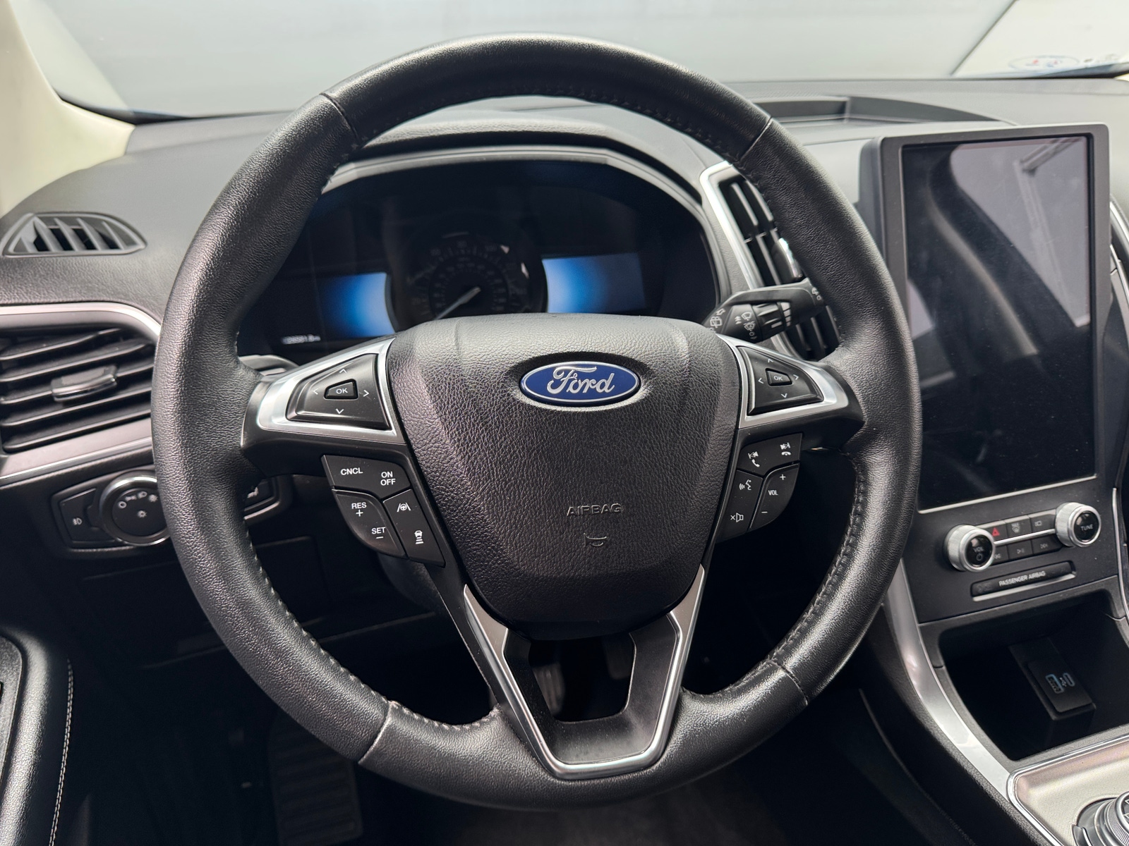 Thumbnail: 2022 Ford Edge - 4