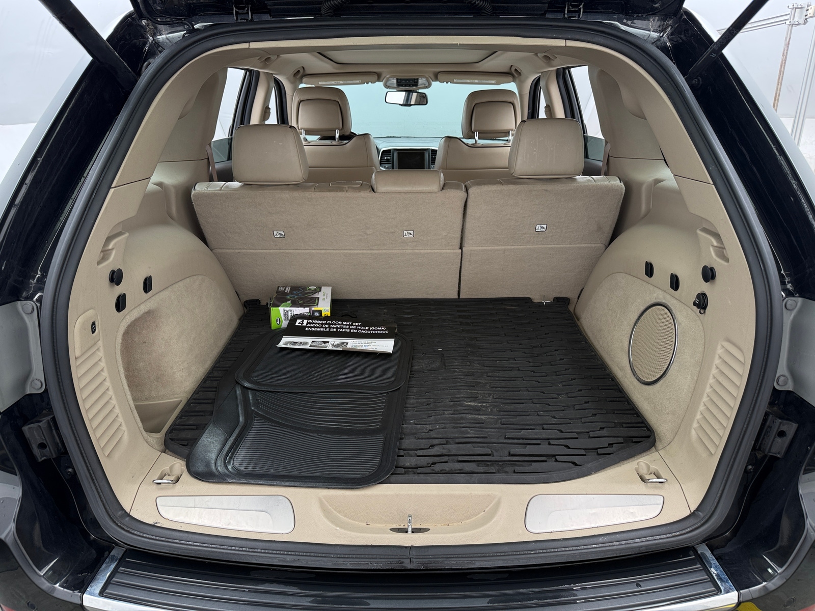 Thumbnail: 2014 Jeep Grand Cherokee - 7