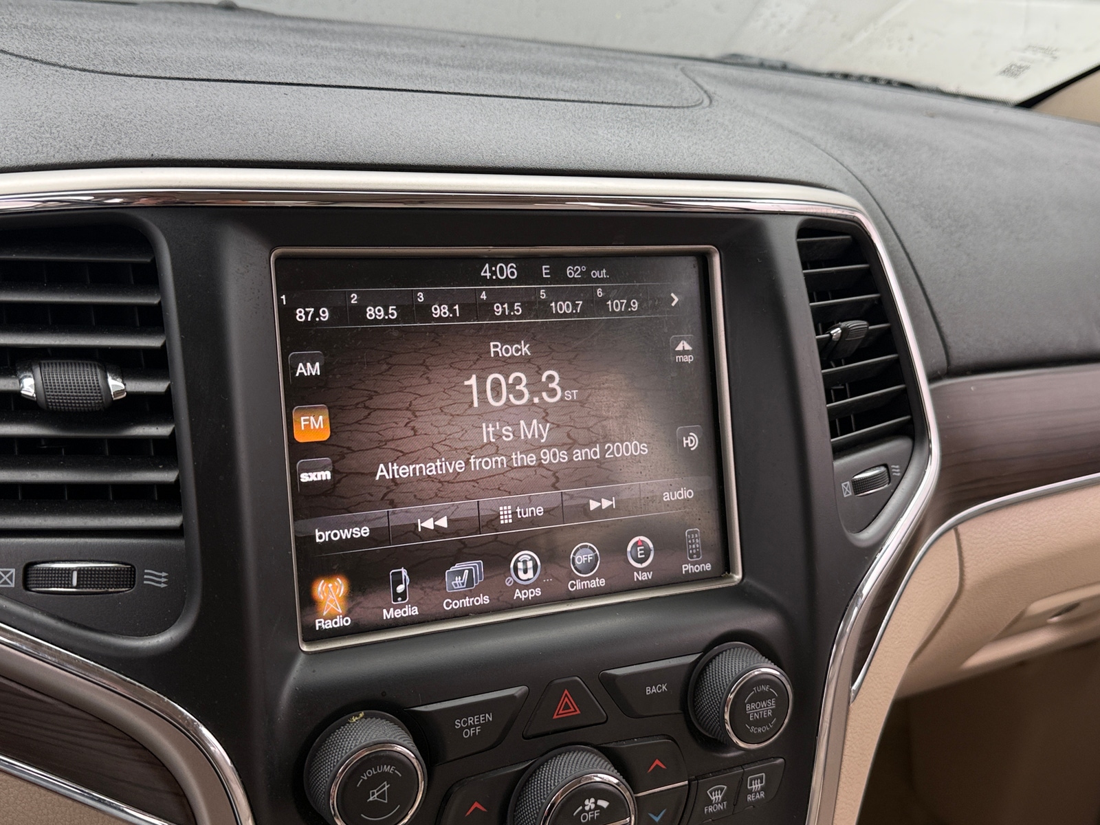 Thumbnail: 2014 Jeep Grand Cherokee - 4