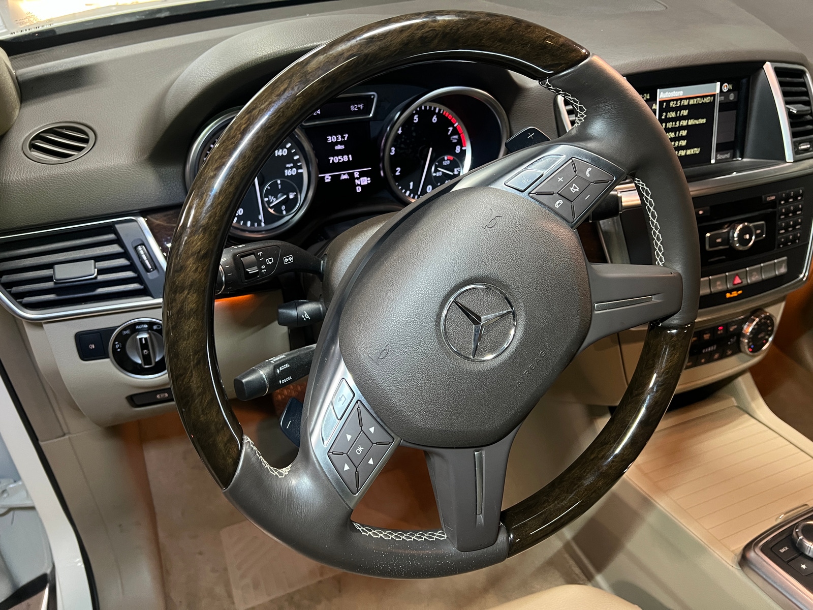 Thumbnail: 2012 Mercedes-Benz M-Class - 4