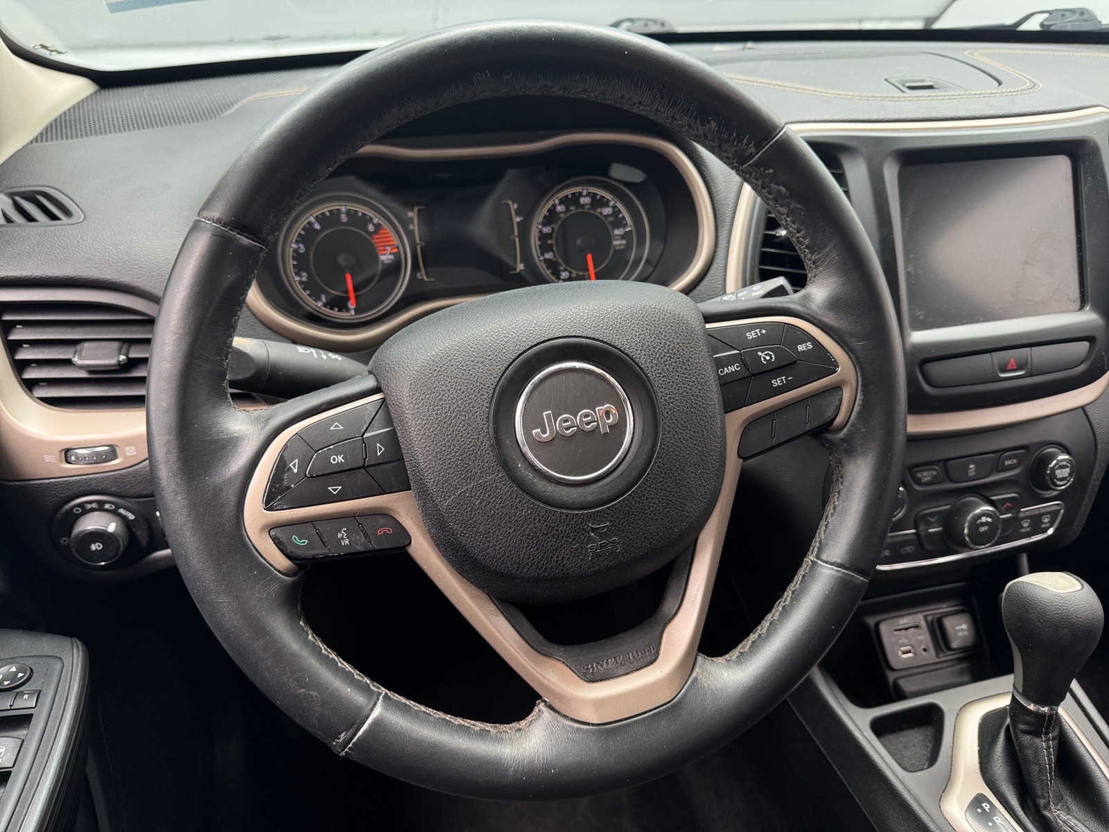 Thumbnail: 2016 Jeep Cherokee - 5