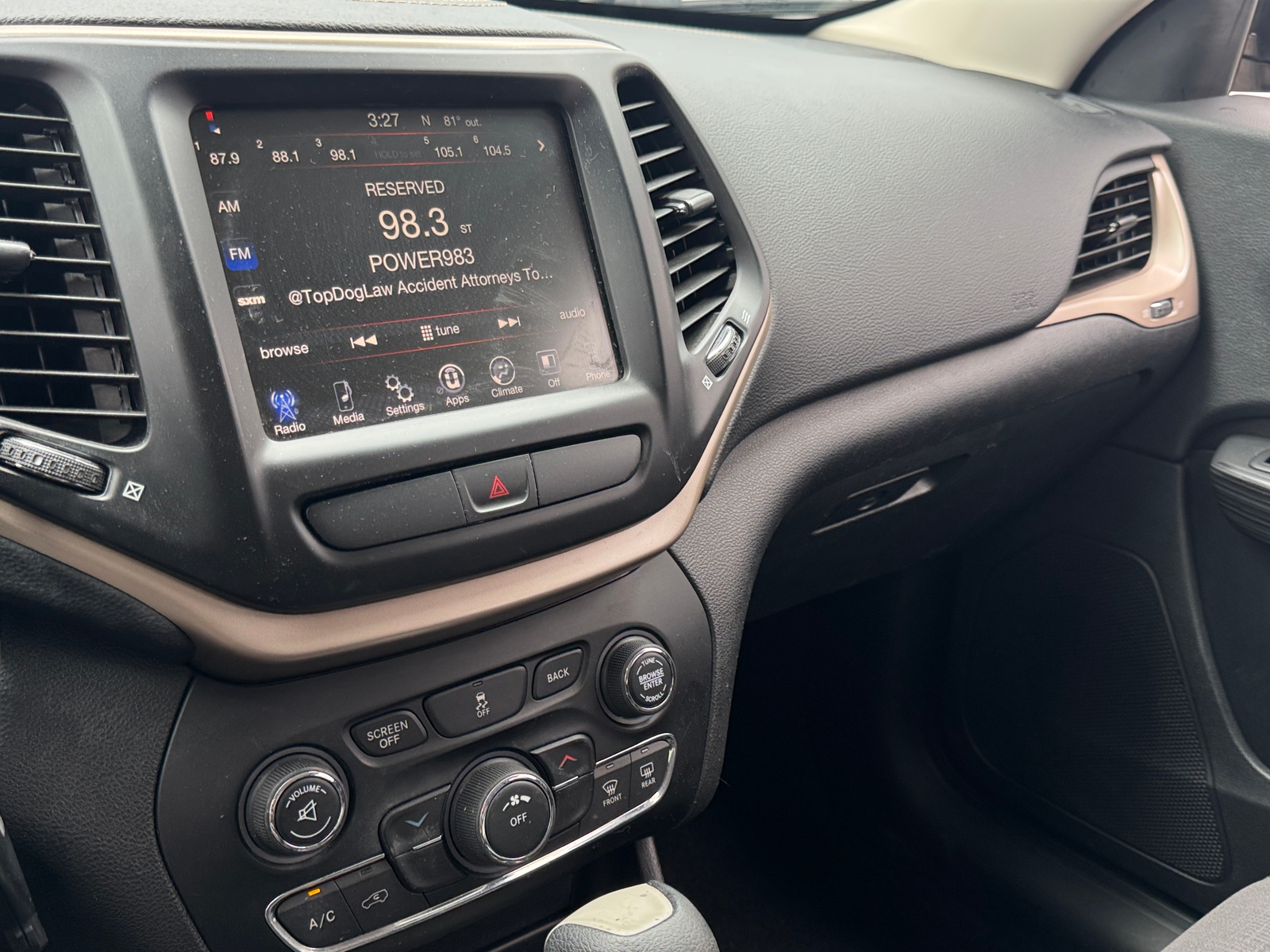 Thumbnail: 2016 Jeep Cherokee - 4