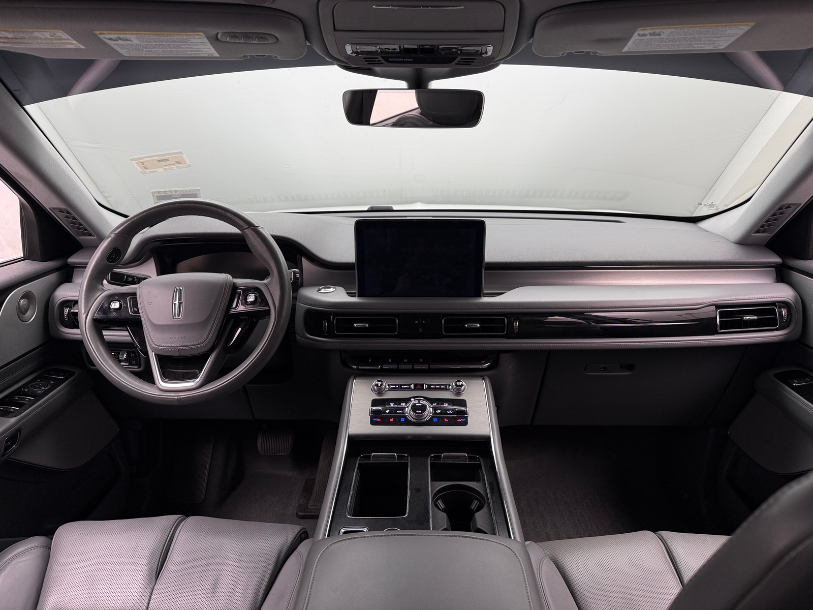 Thumbnail: 2020 Lincoln Aviator - 2