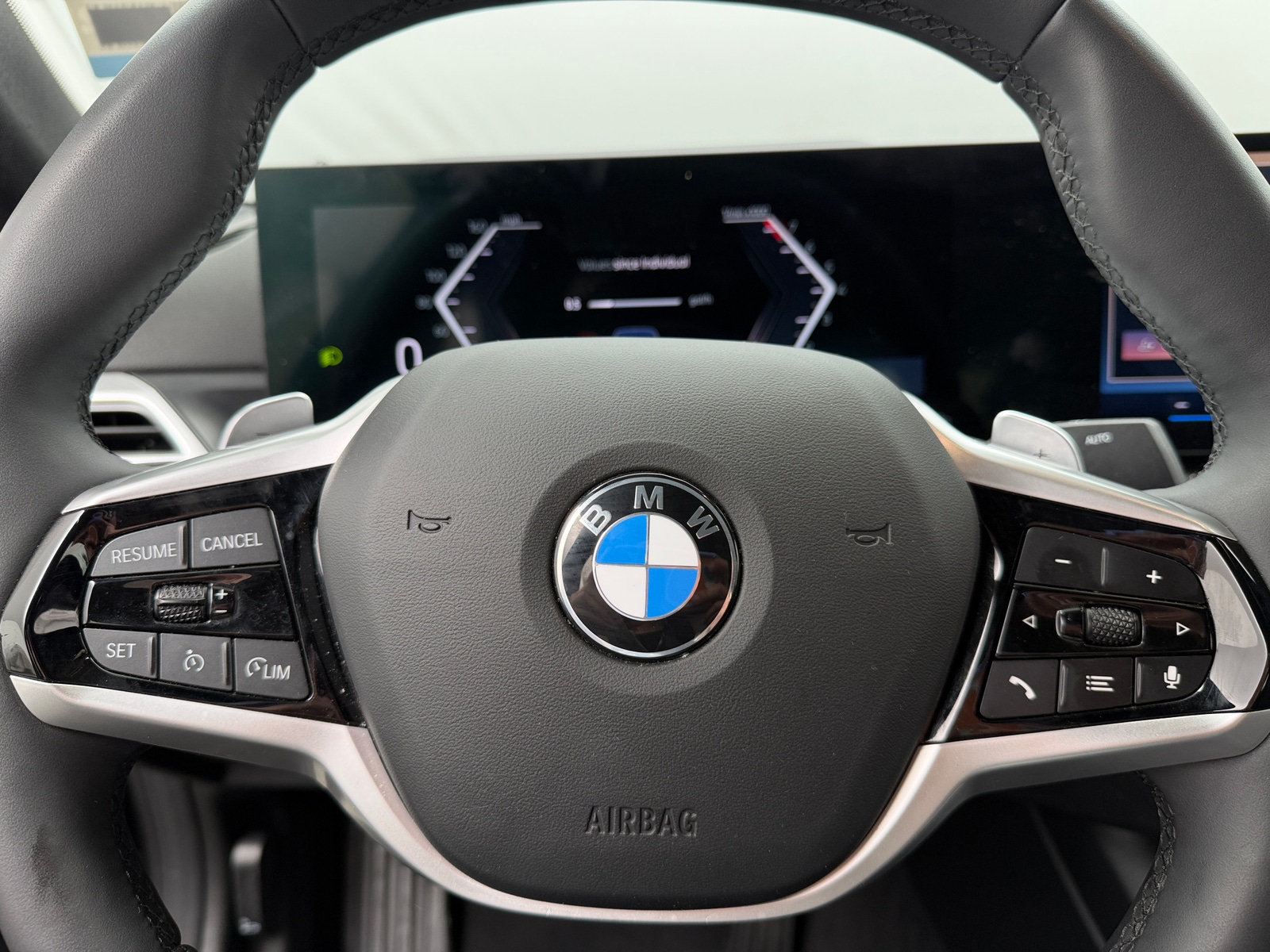 Thumbnail: 2025 BMW 4 Series - 4