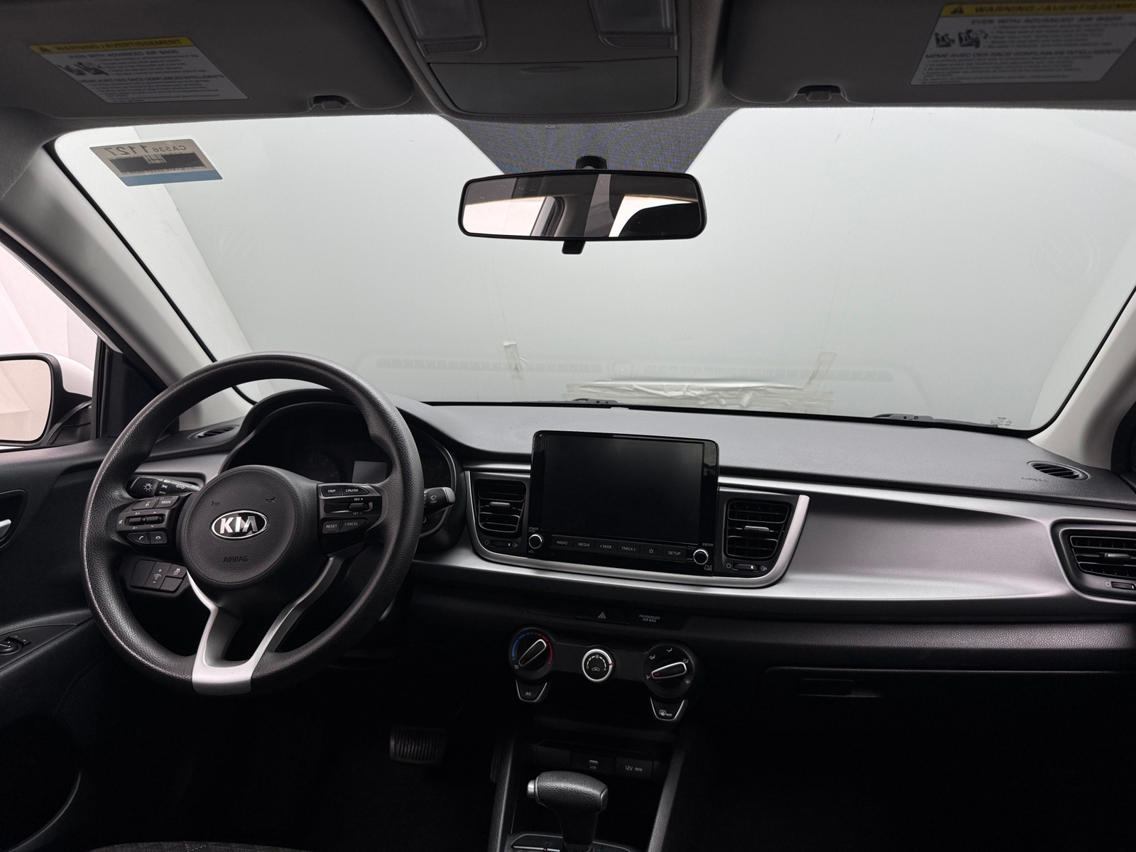 Thumbnail: 2021 Kia Rio - 3