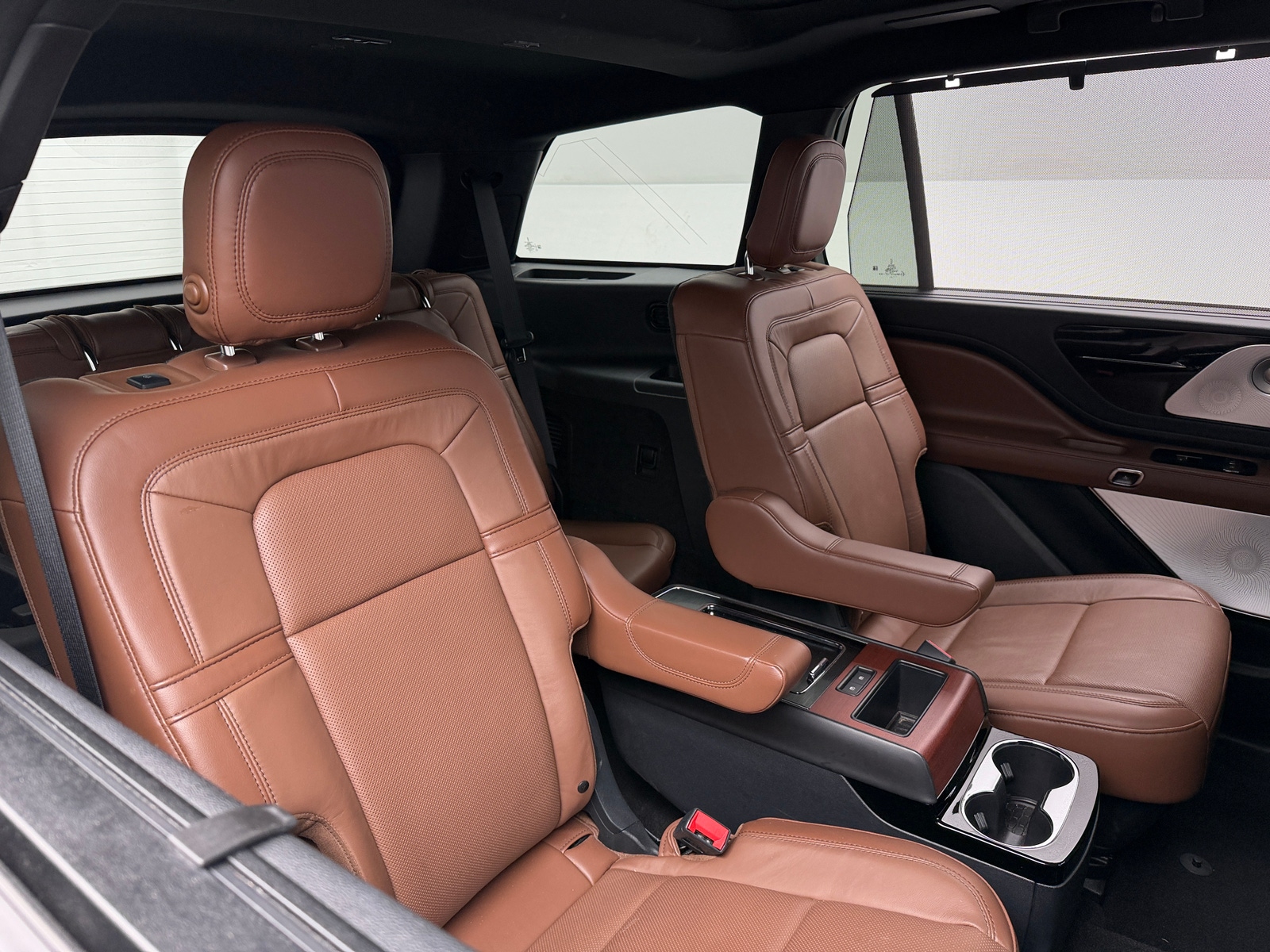 Thumbnail: 2020 Lincoln Aviator - 5