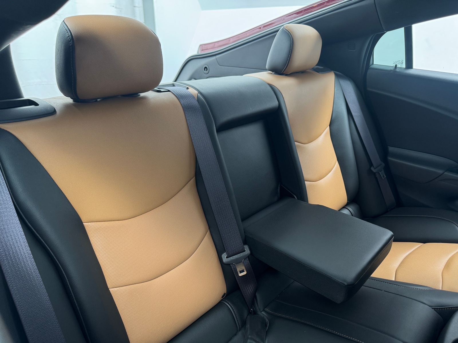 Thumbnail: 2016 Chevrolet Volt - 6