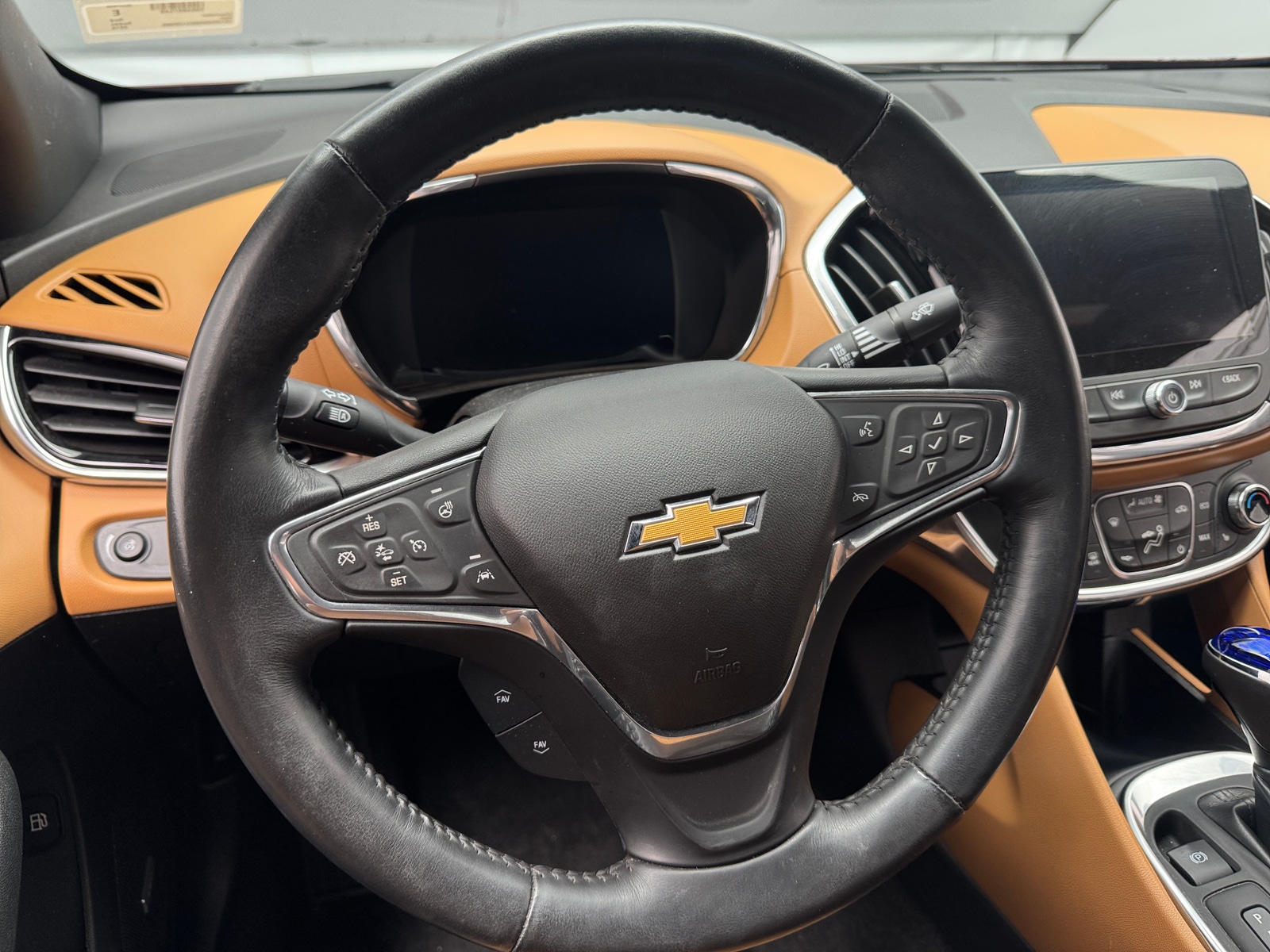 Thumbnail: 2016 Chevrolet Volt - 5