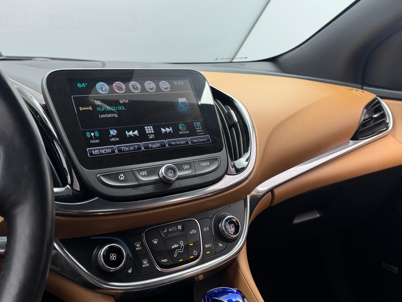 Thumbnail: 2016 Chevrolet Volt - 4