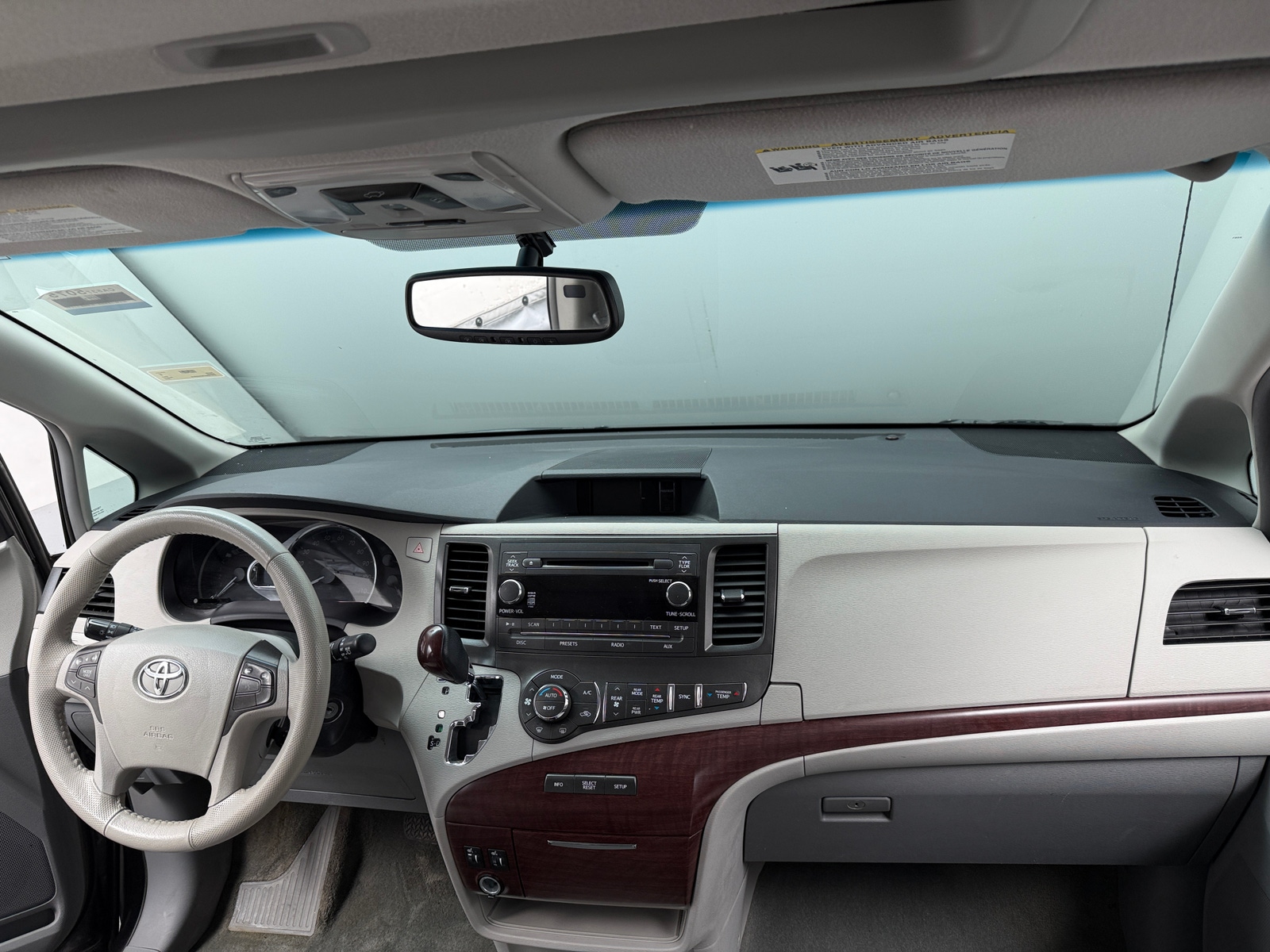 Thumbnail: 2014 Toyota Sienna - 2