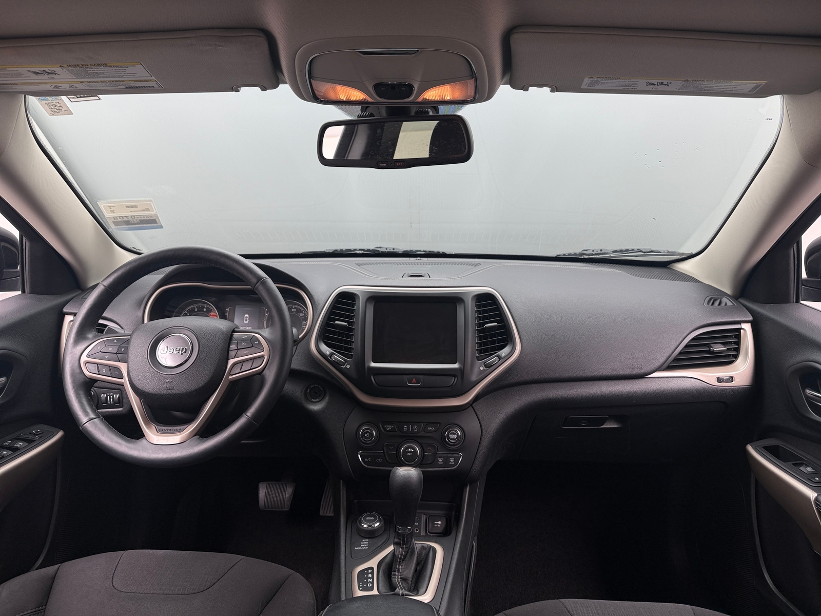Thumbnail: 2017 Jeep Cherokee - 3
