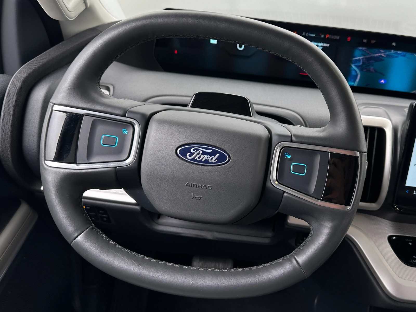 Thumbnail: 2025 Ford Expedition MAX - 4