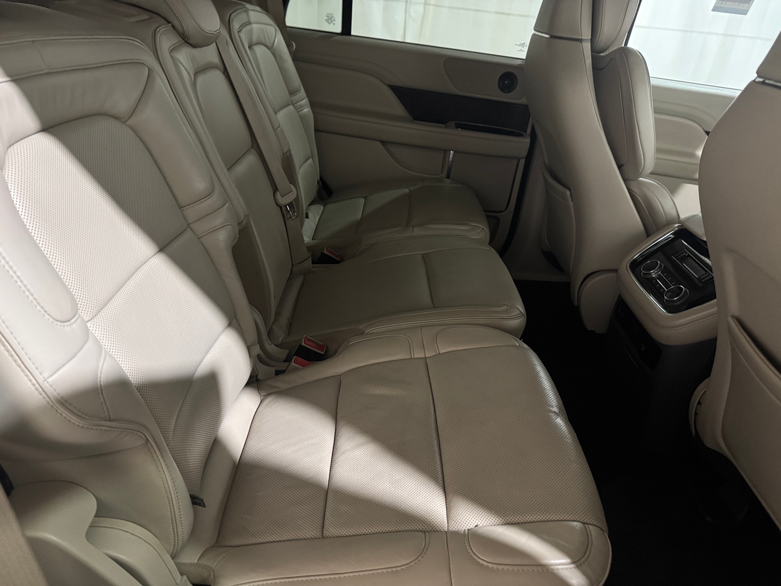 Thumbnail: 2018 Lincoln Navigator - 5