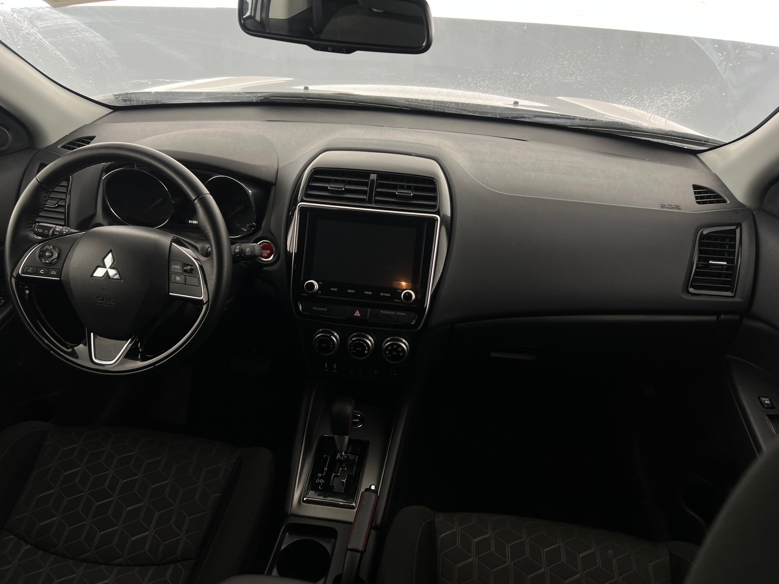 Thumbnail: 2024 Mitsubishi Outlander Sport - 3