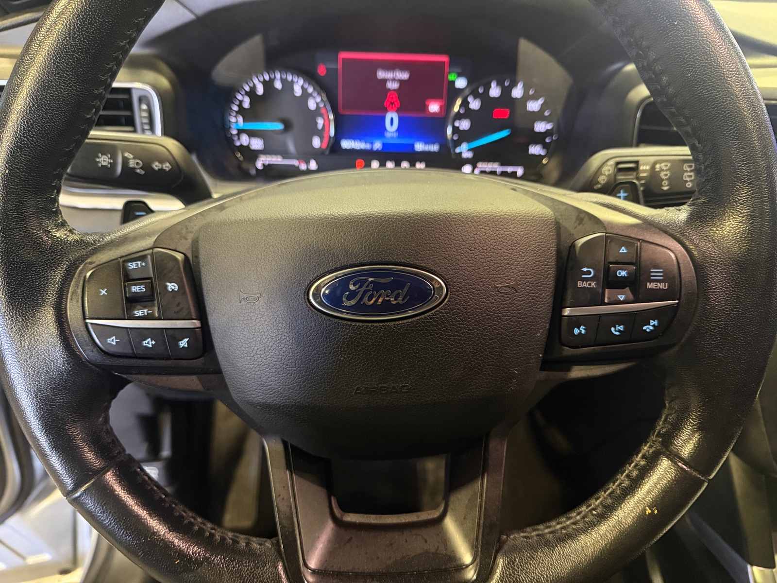 Thumbnail: 2020 Ford Explorer - 5