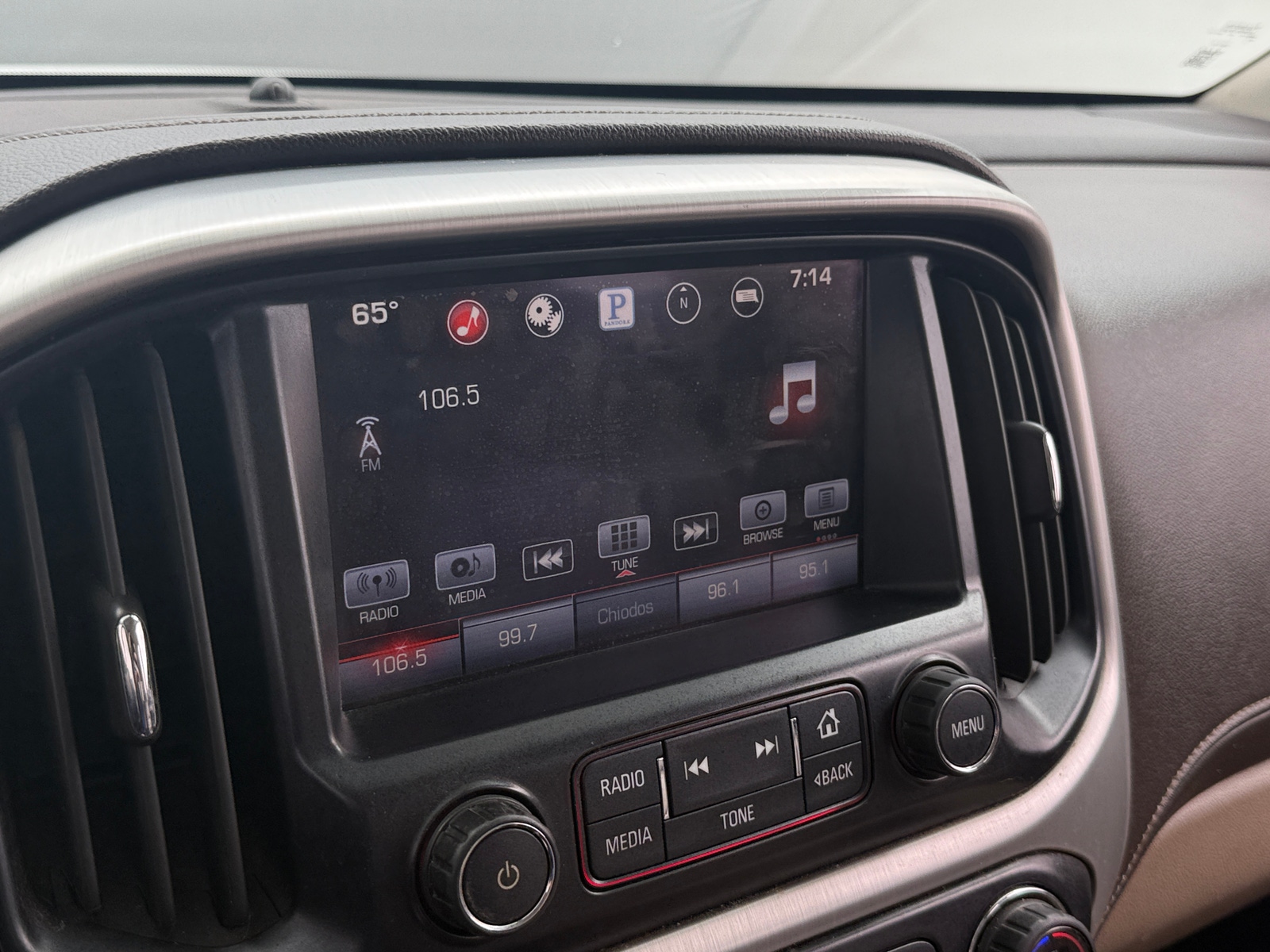 Thumbnail: 2016 GMC Canyon - 3