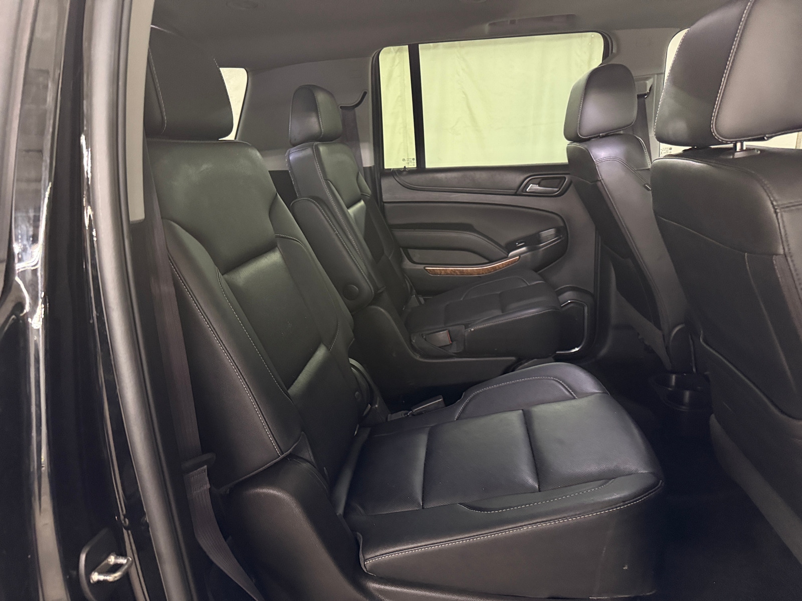 Thumbnail: 2017 Chevrolet Suburban - 5