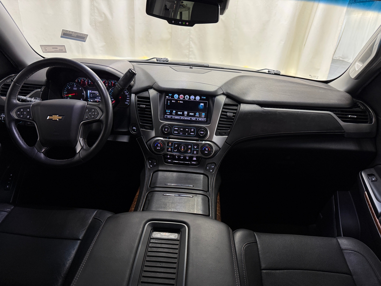 Thumbnail: 2017 Chevrolet Suburban - 2