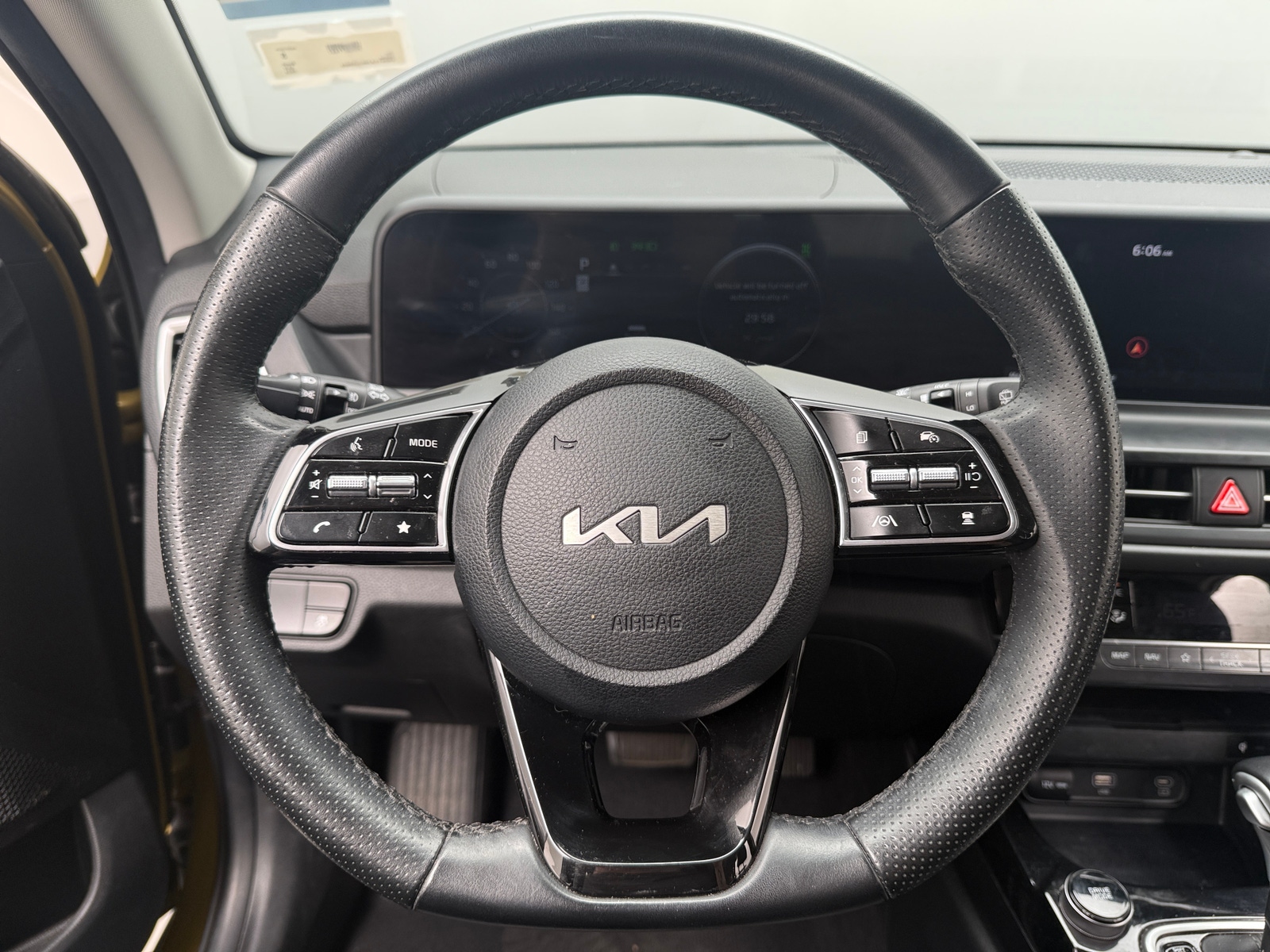 Thumbnail: 2024 Kia Seltos - 4