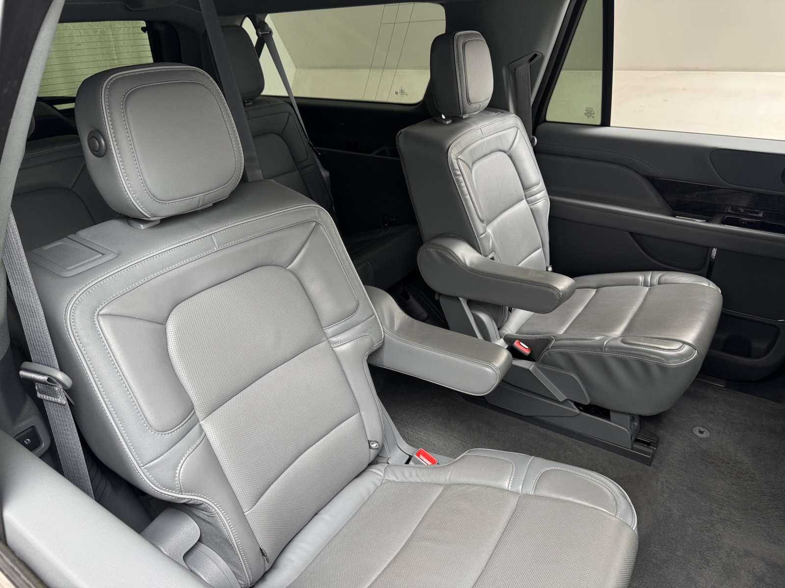 Thumbnail: 2019 Lincoln Navigator L - 5