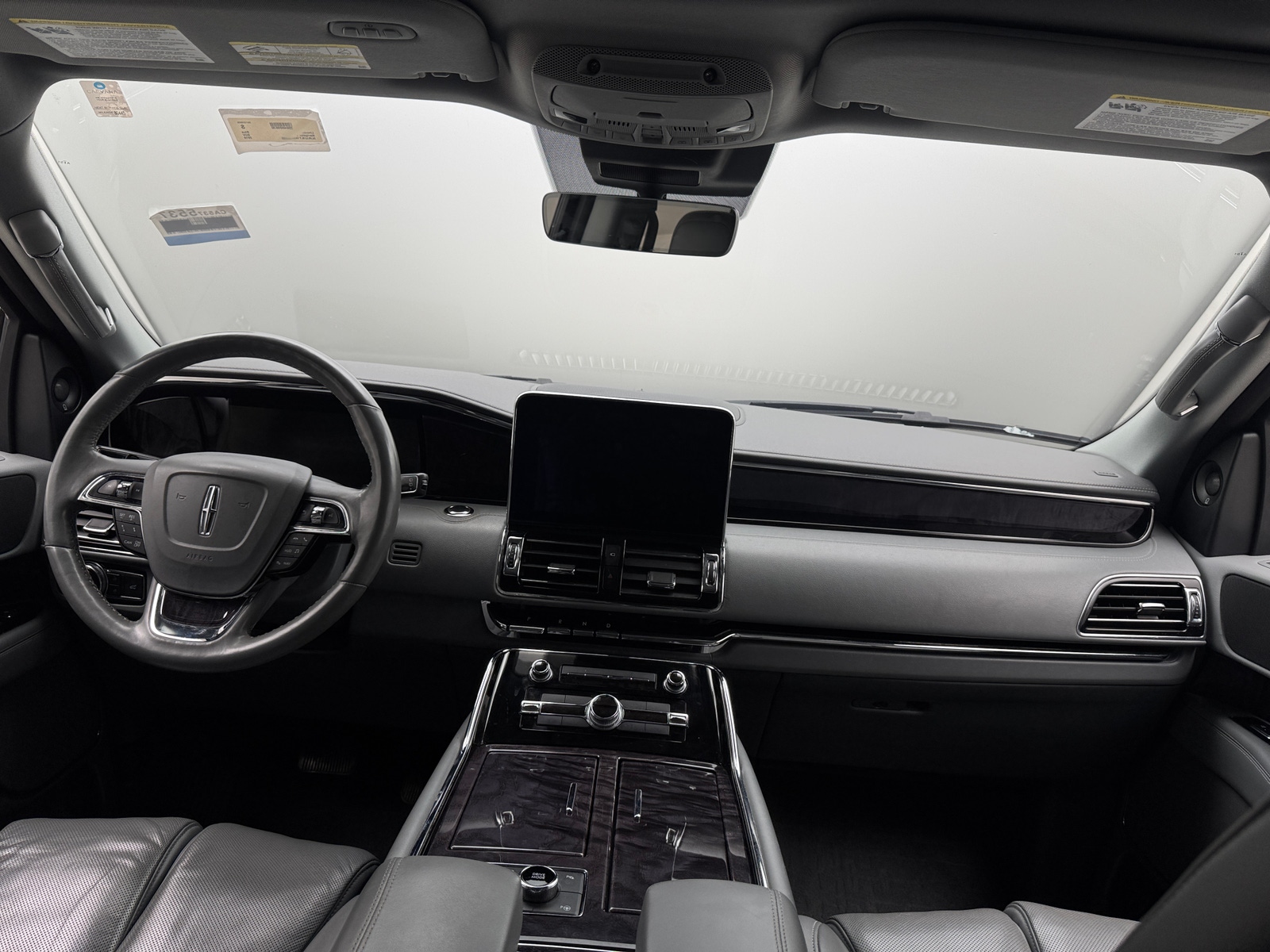 Thumbnail: 2019 Lincoln Navigator L - 2