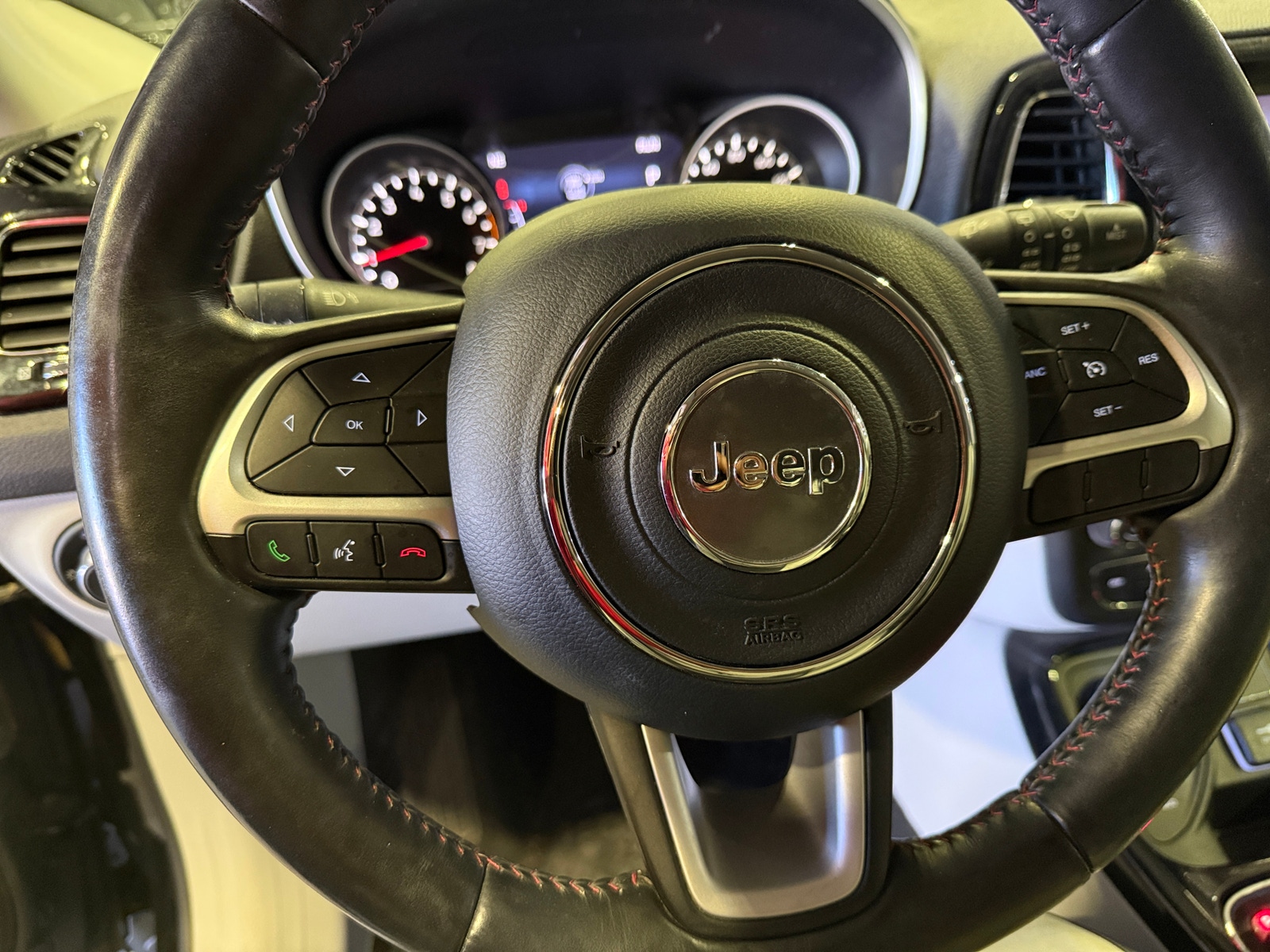 Thumbnail: 2017 Jeep Compass - 4