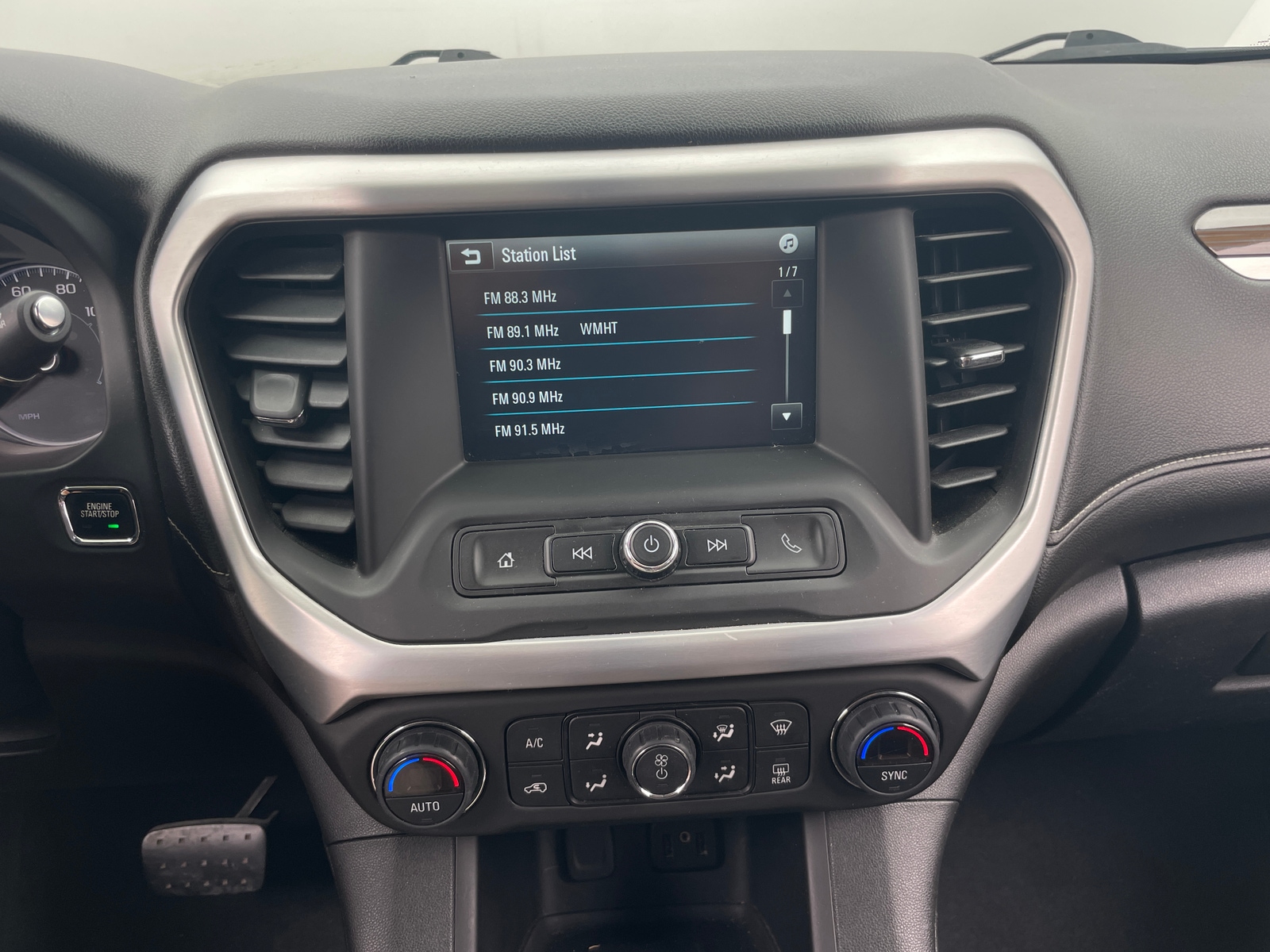 Thumbnail: 2019 GMC Acadia - 4