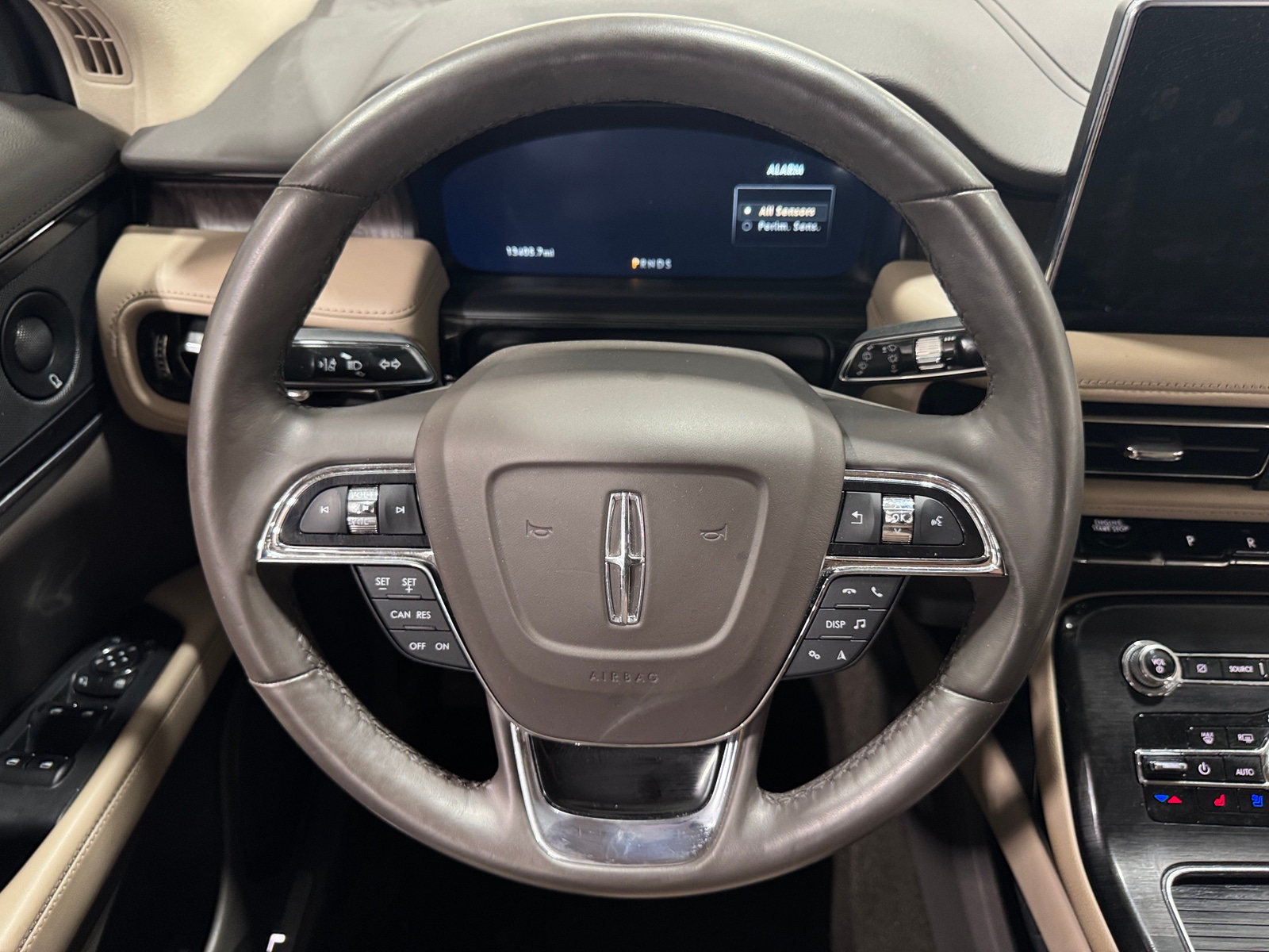 Thumbnail: 2021 Lincoln Nautilus - 4