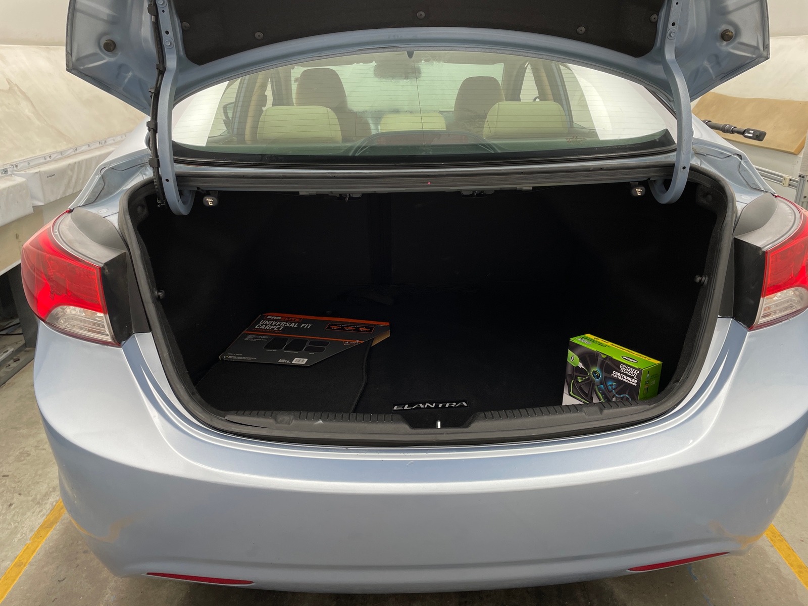 Thumbnail: 2012 Hyundai Elantra - 7